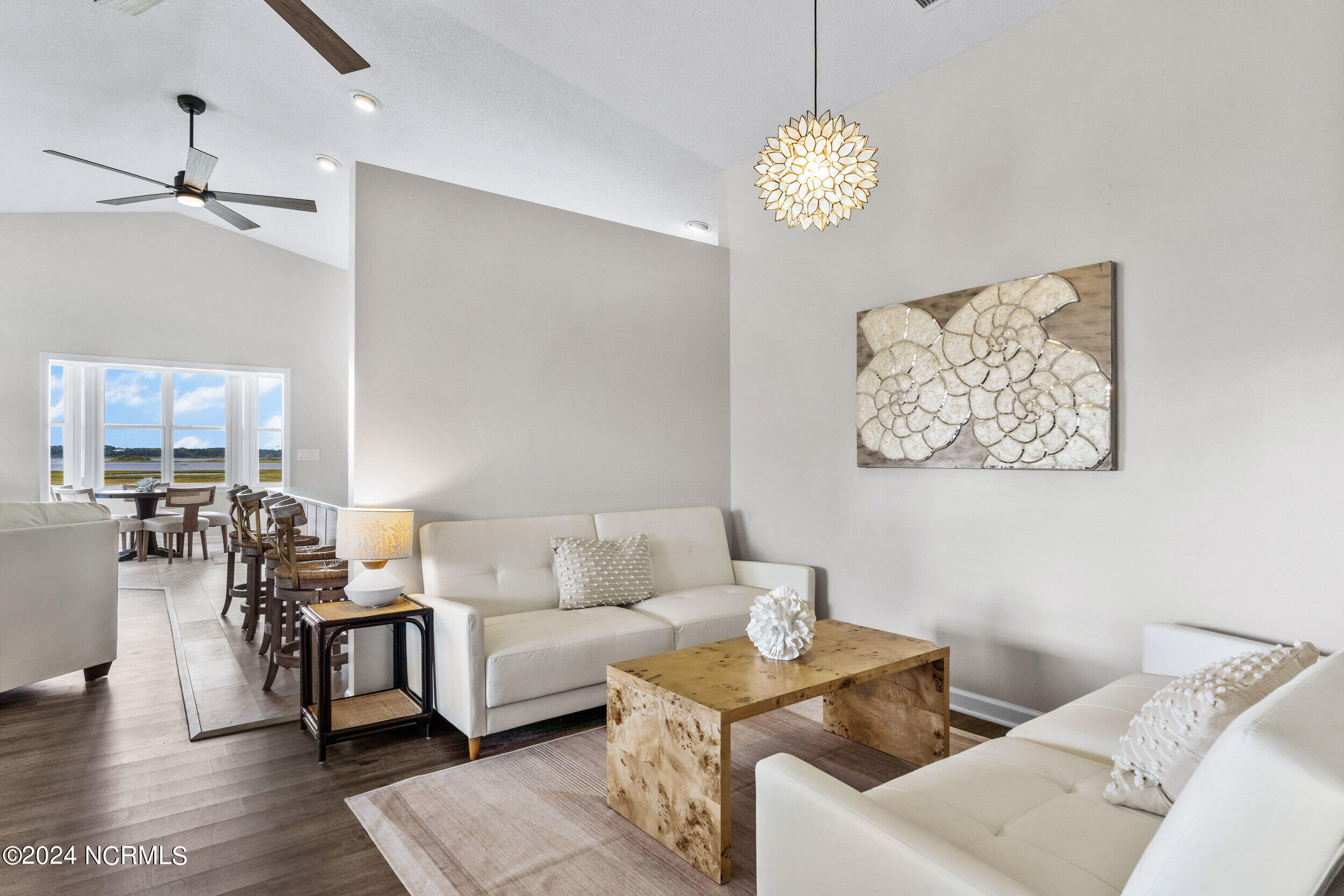 100539951 | Photo 19