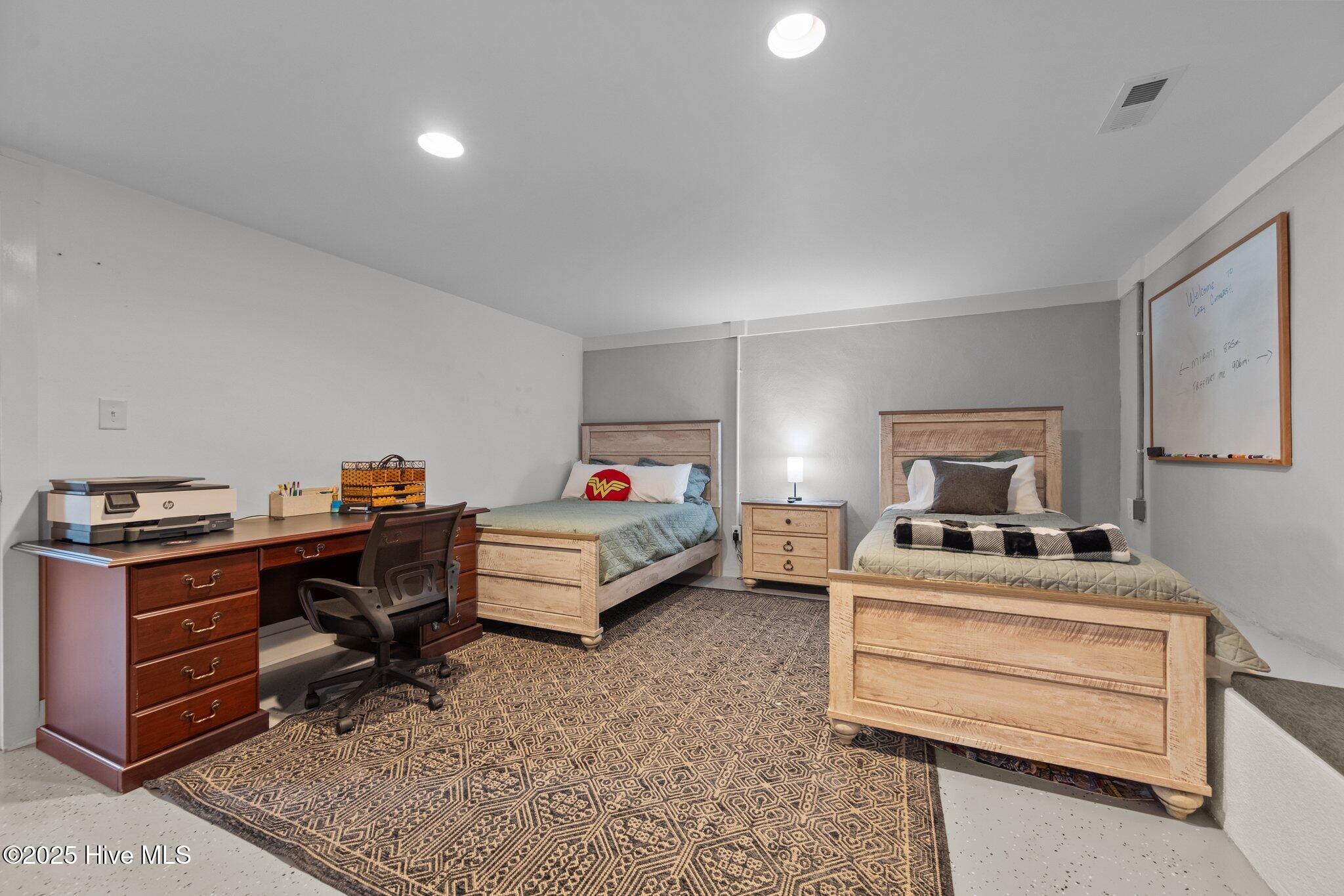 100517734 | Photo 67