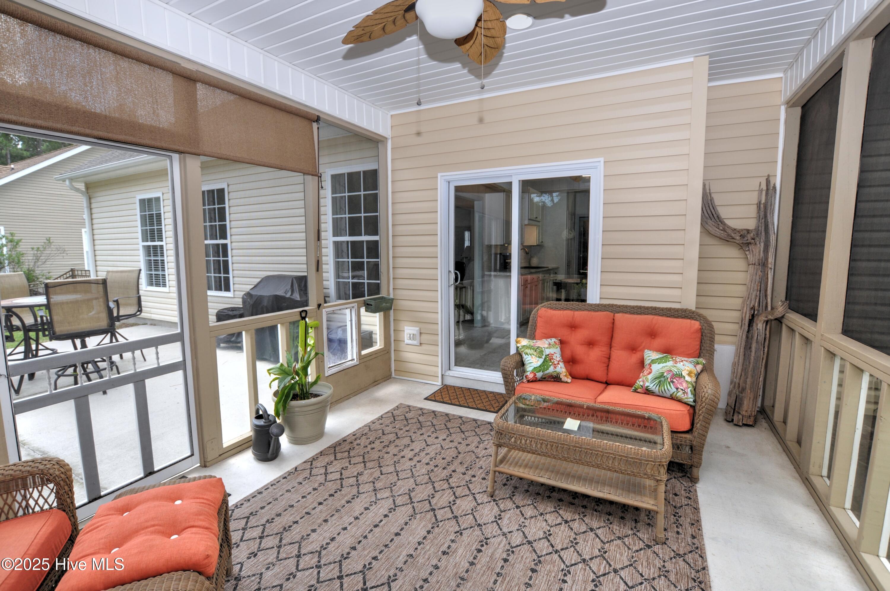 100519003 | Photo 32