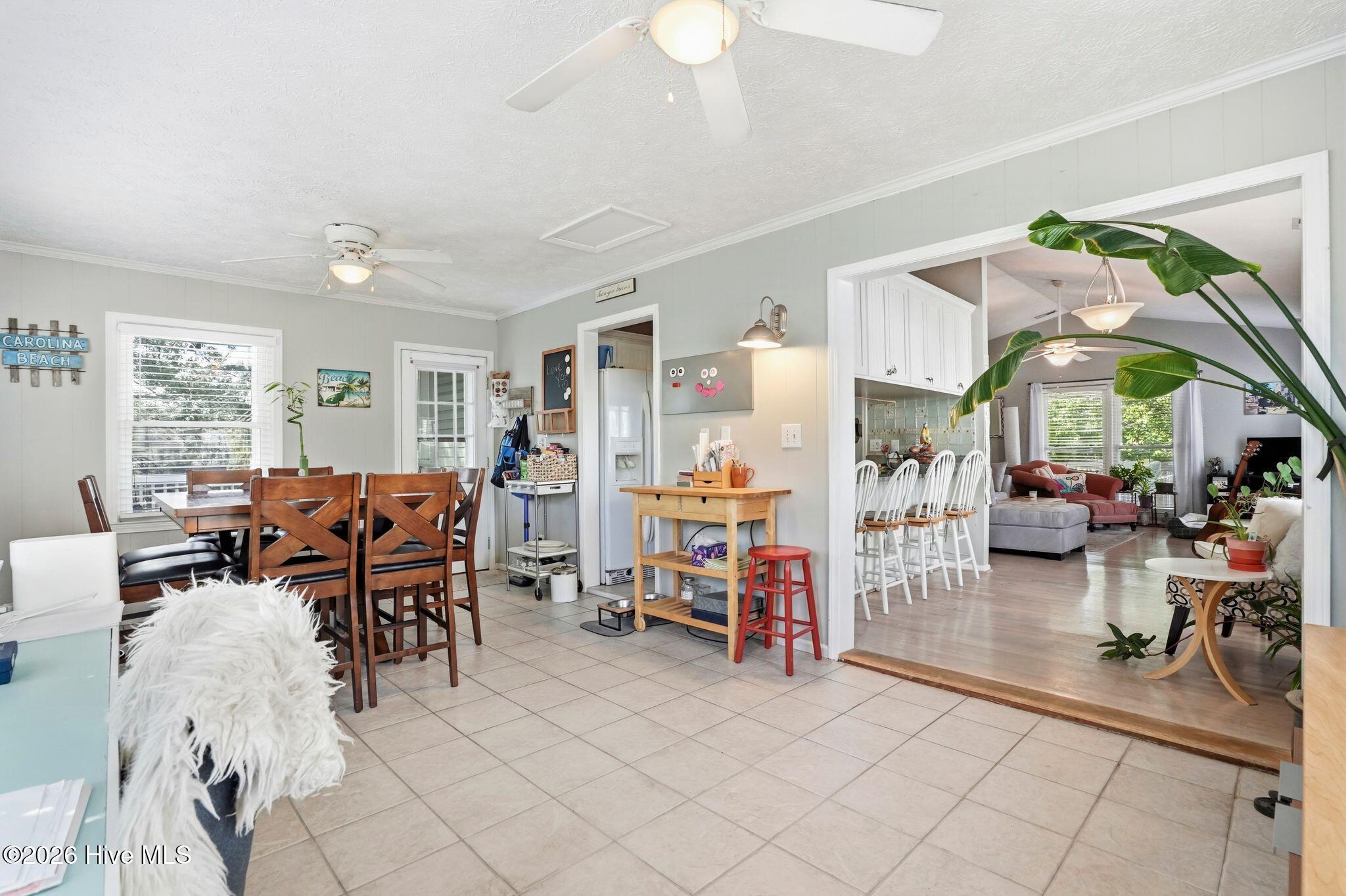 100566734 | Photo 16