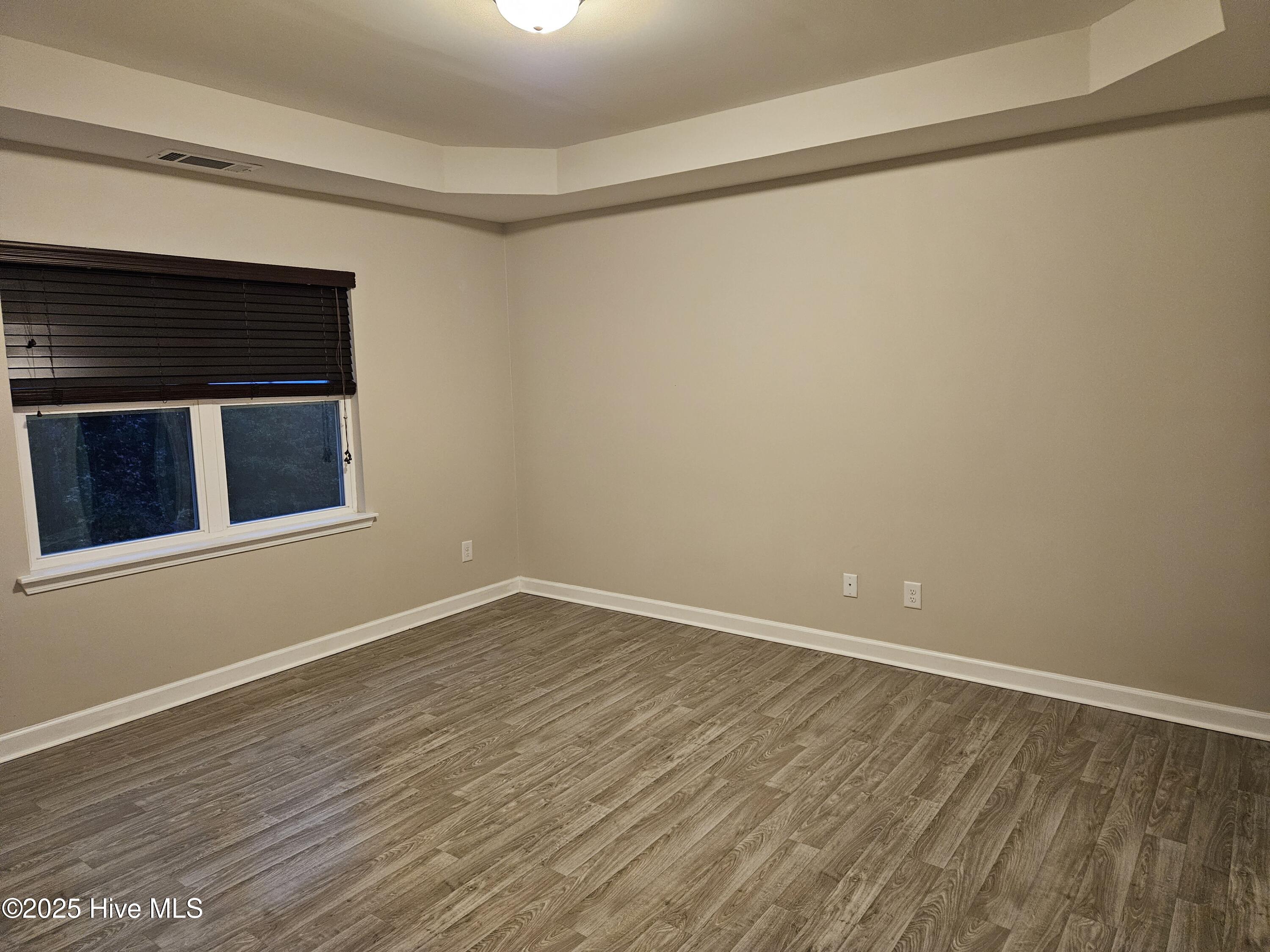 100539079 | Photo 15