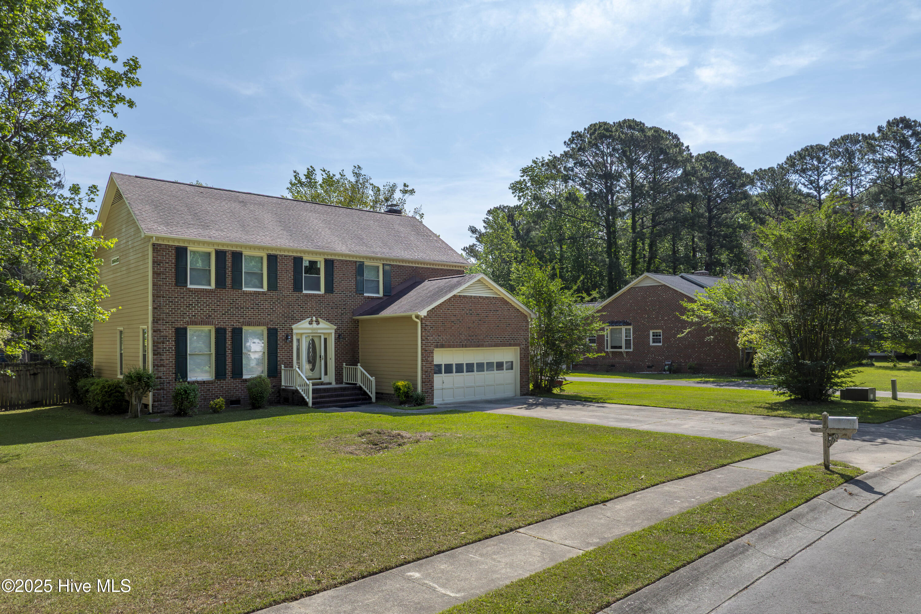 100554842 | Photo 40