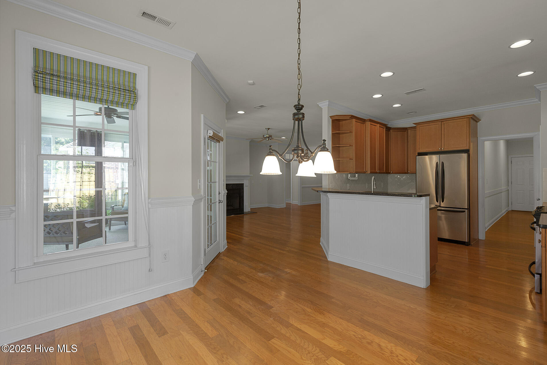 100525517 | Photo 18