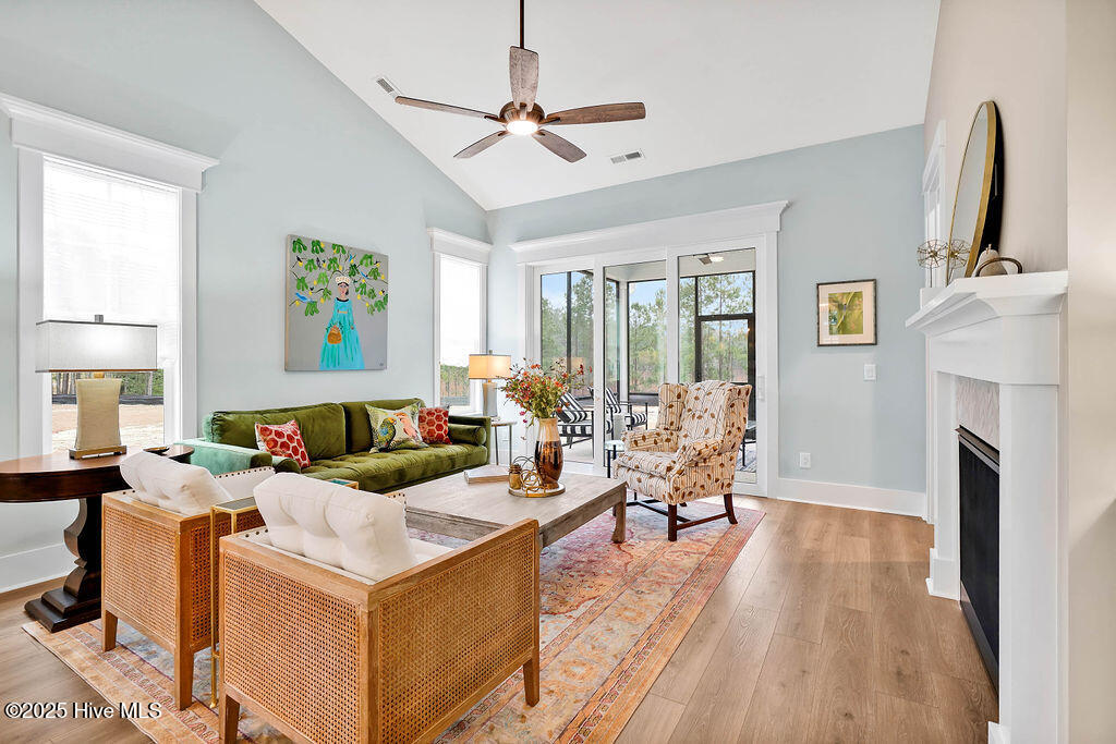 100441833 | Photo 20