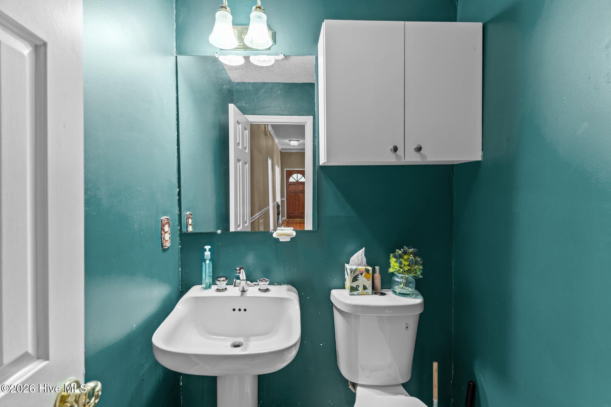 100468590 | Photo 19