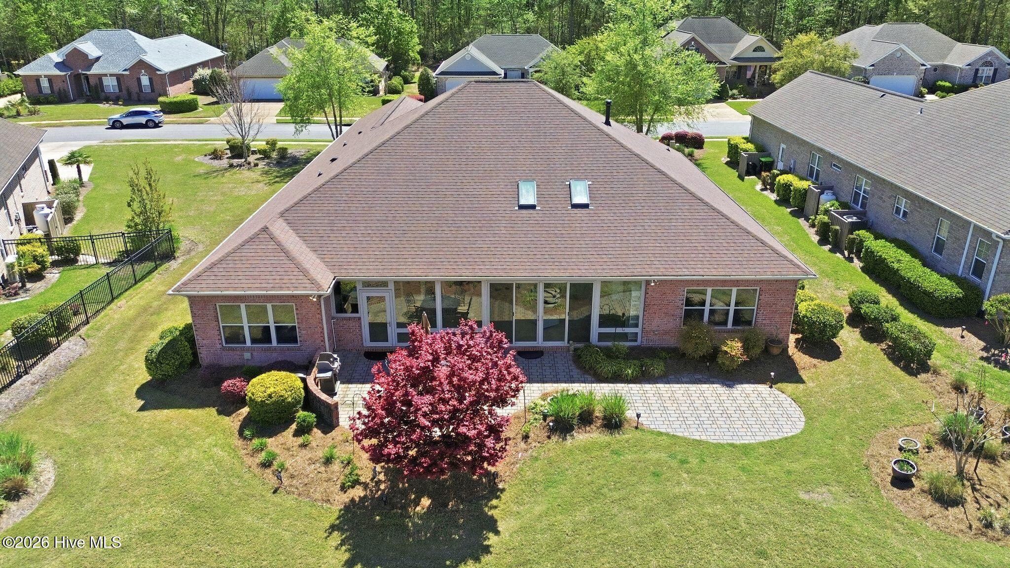 100565235 | Photo 77