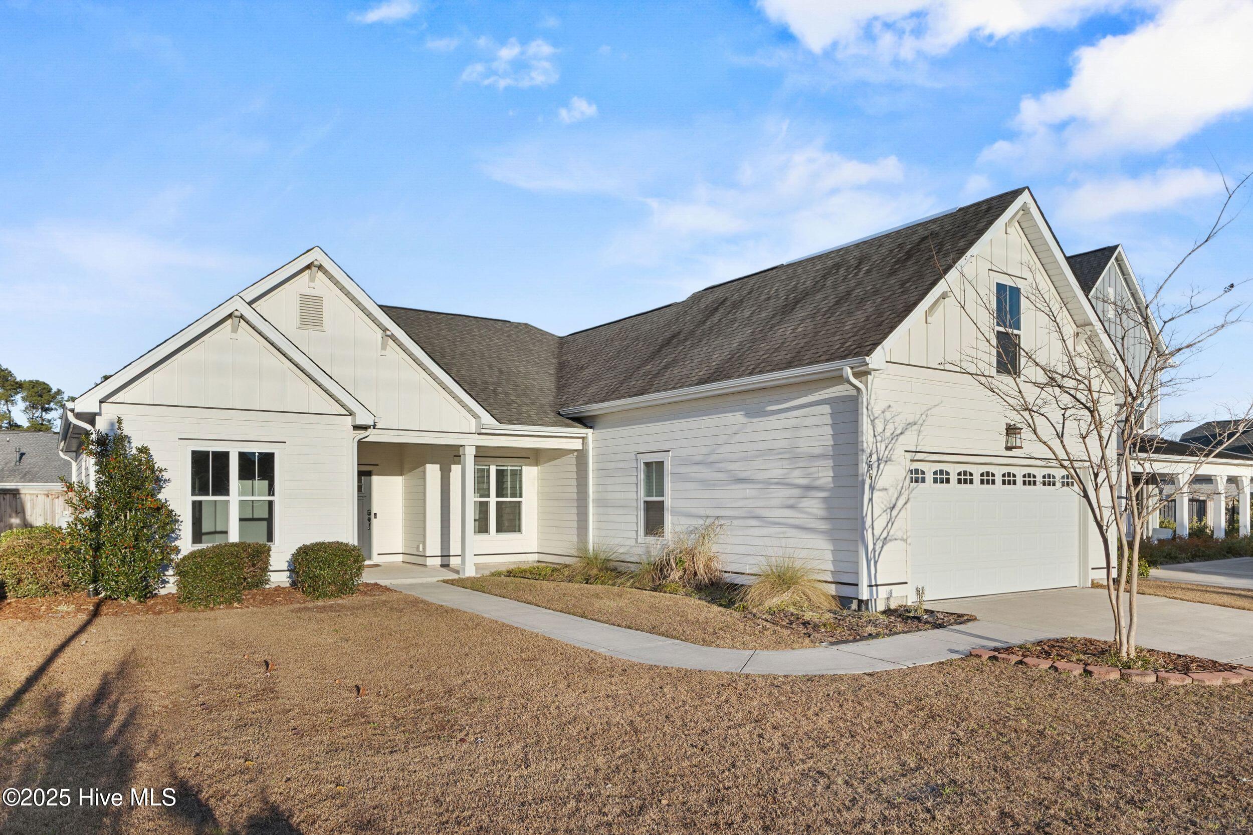 100545820 | Photo 47