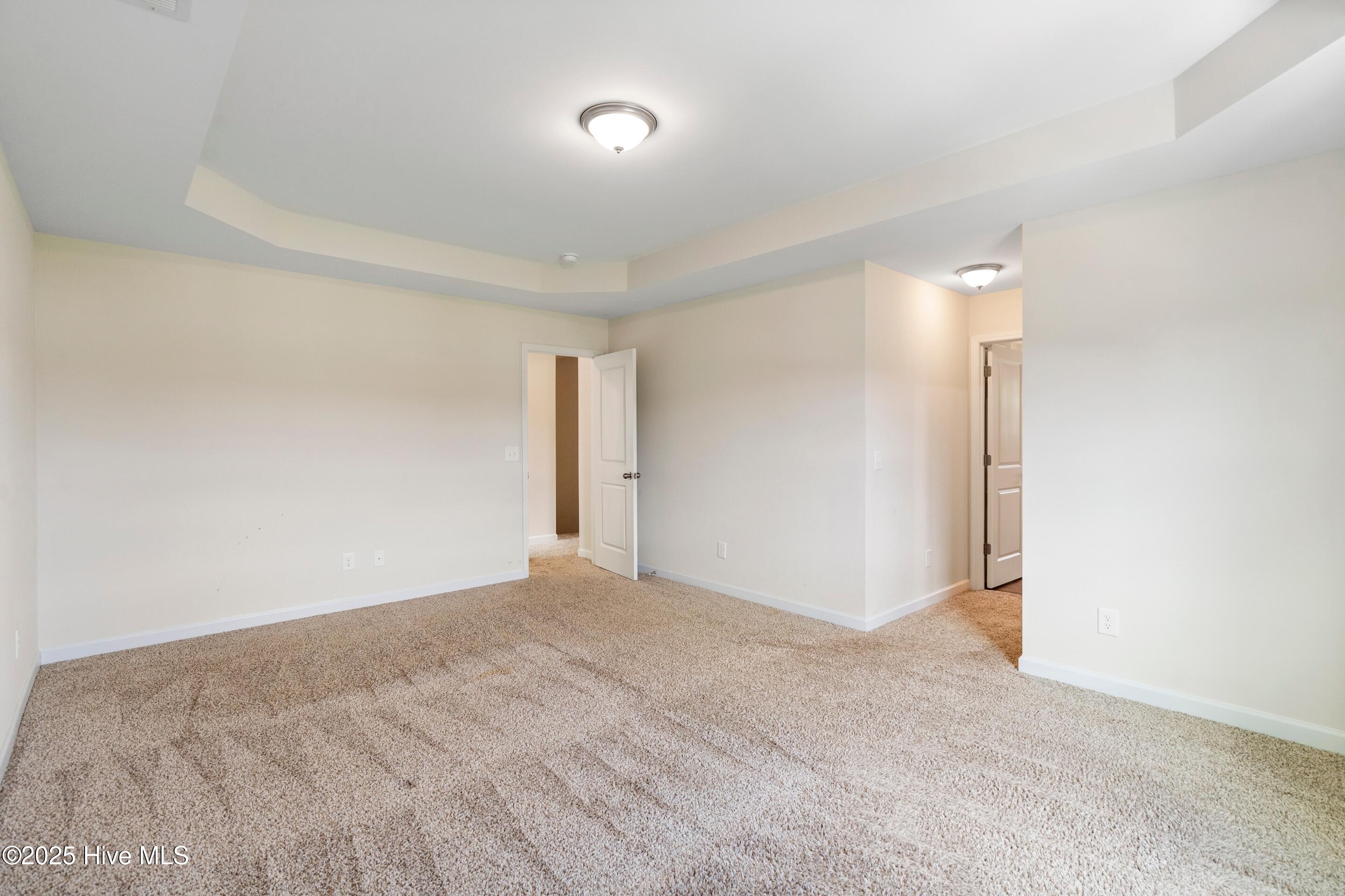 100530674 | Photo 21