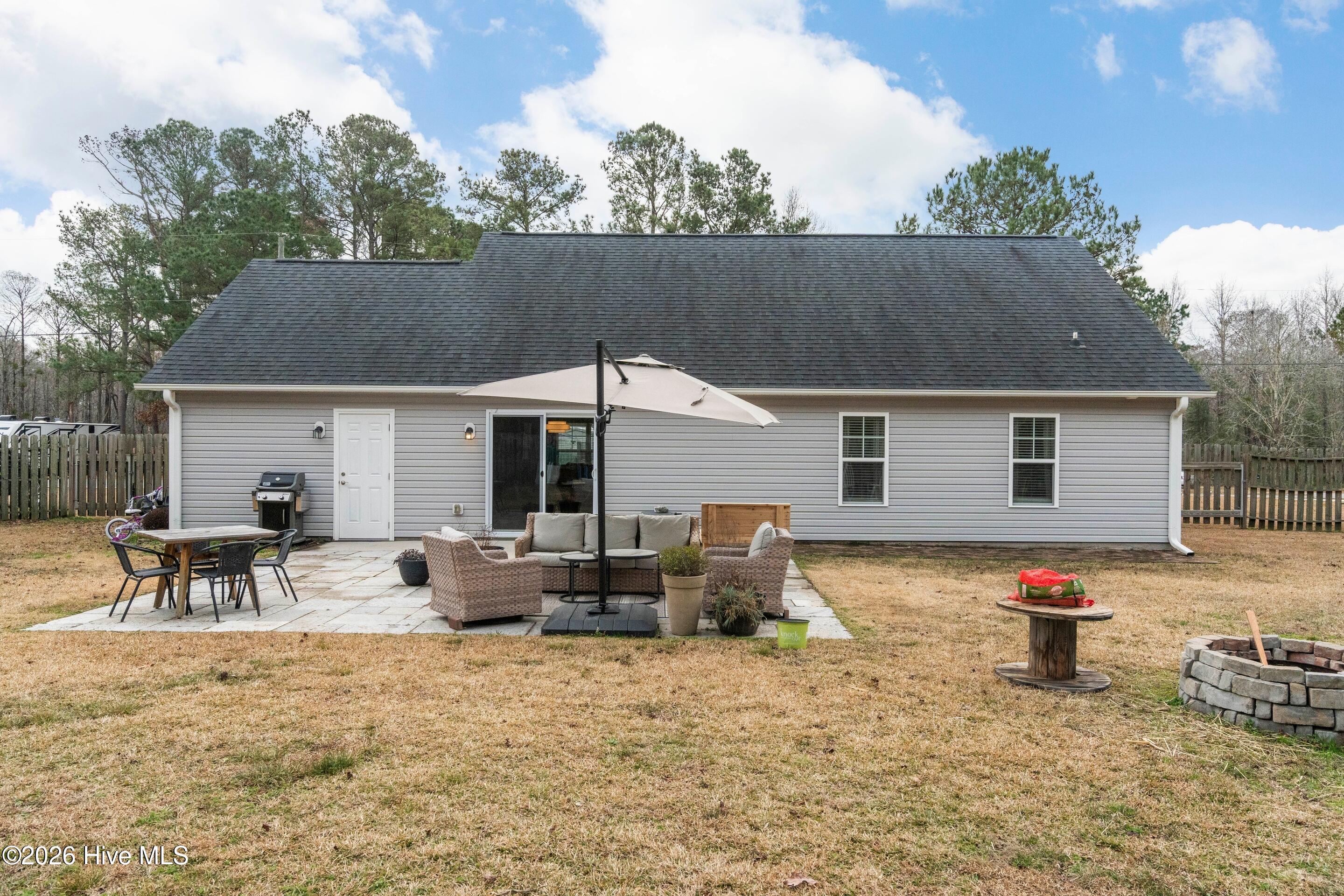 100549435 | Photo 39