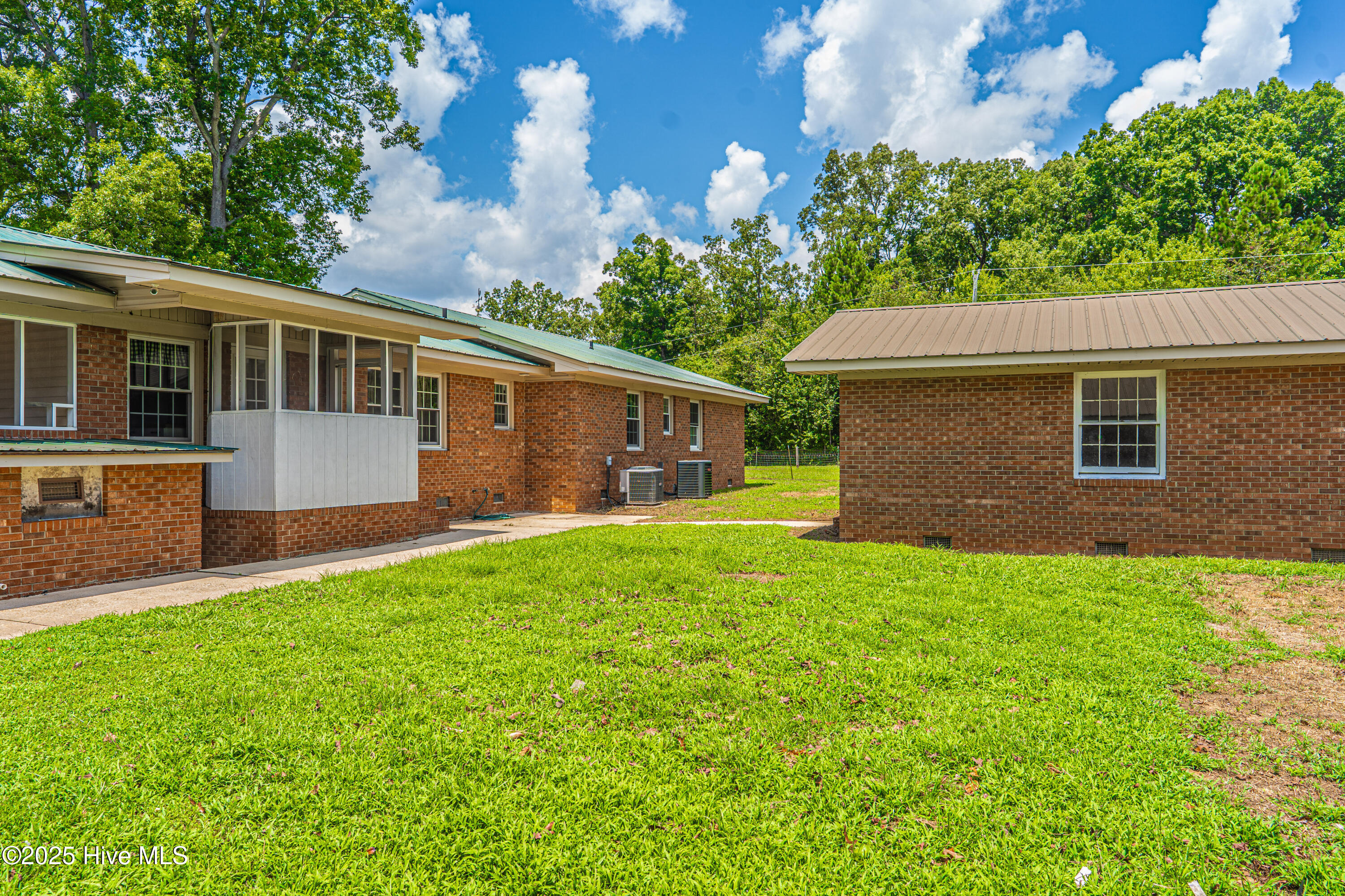 383 Lakey Siding Road