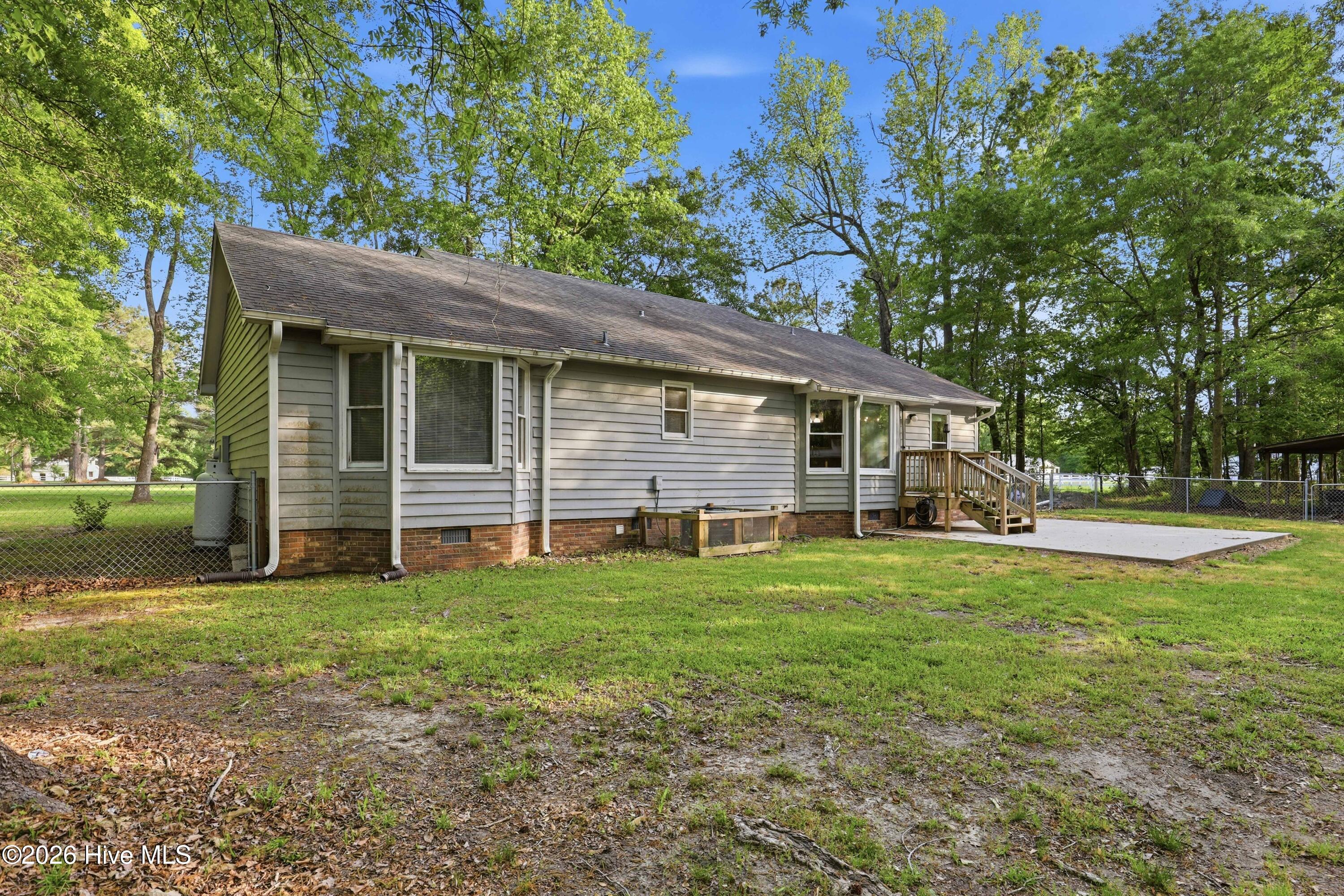 100569494 | Photo 11