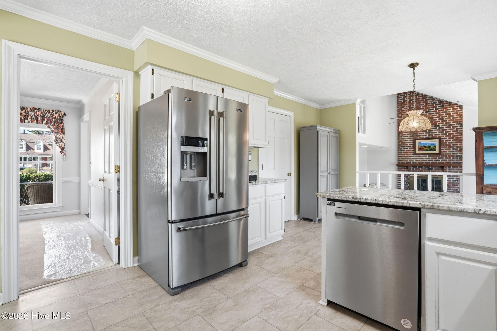 100556511 | Photo 15