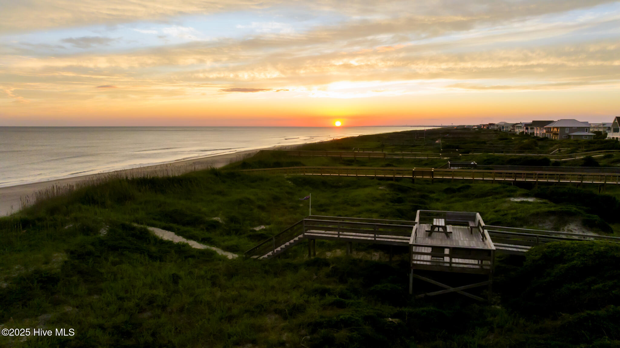 100531510 | Photo 40