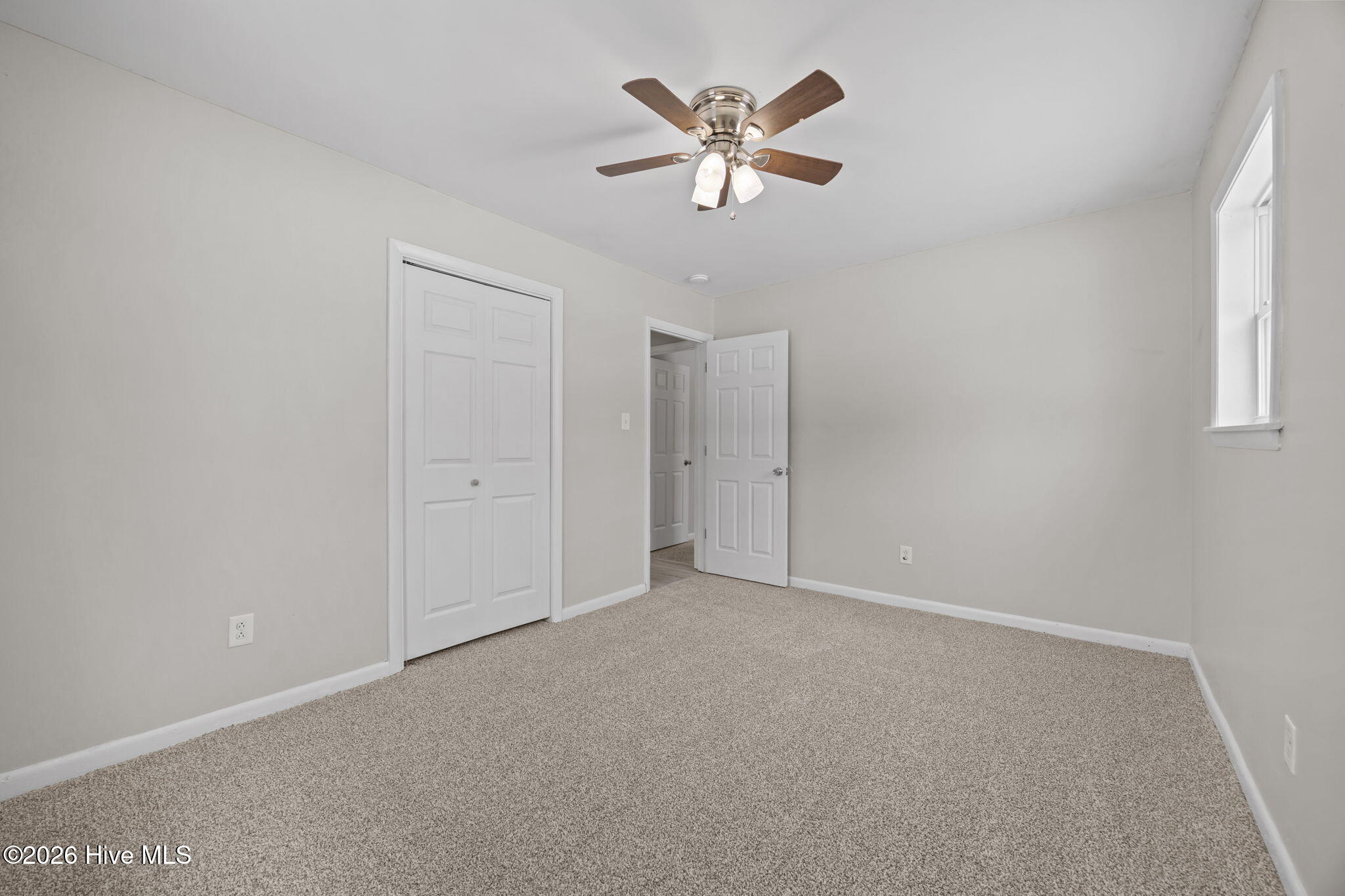 100552906 | Photo 18