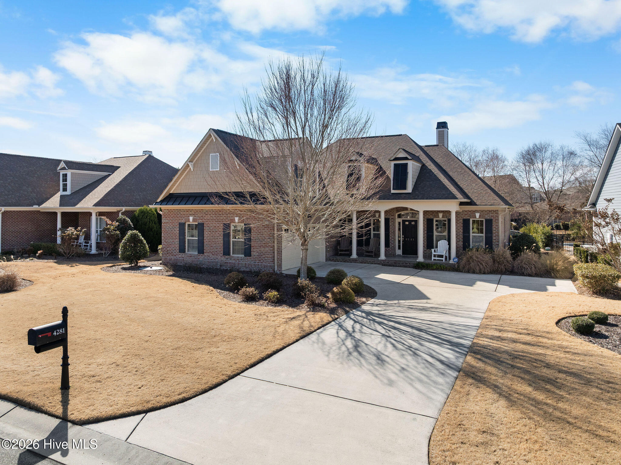 100564801 | Photo 41