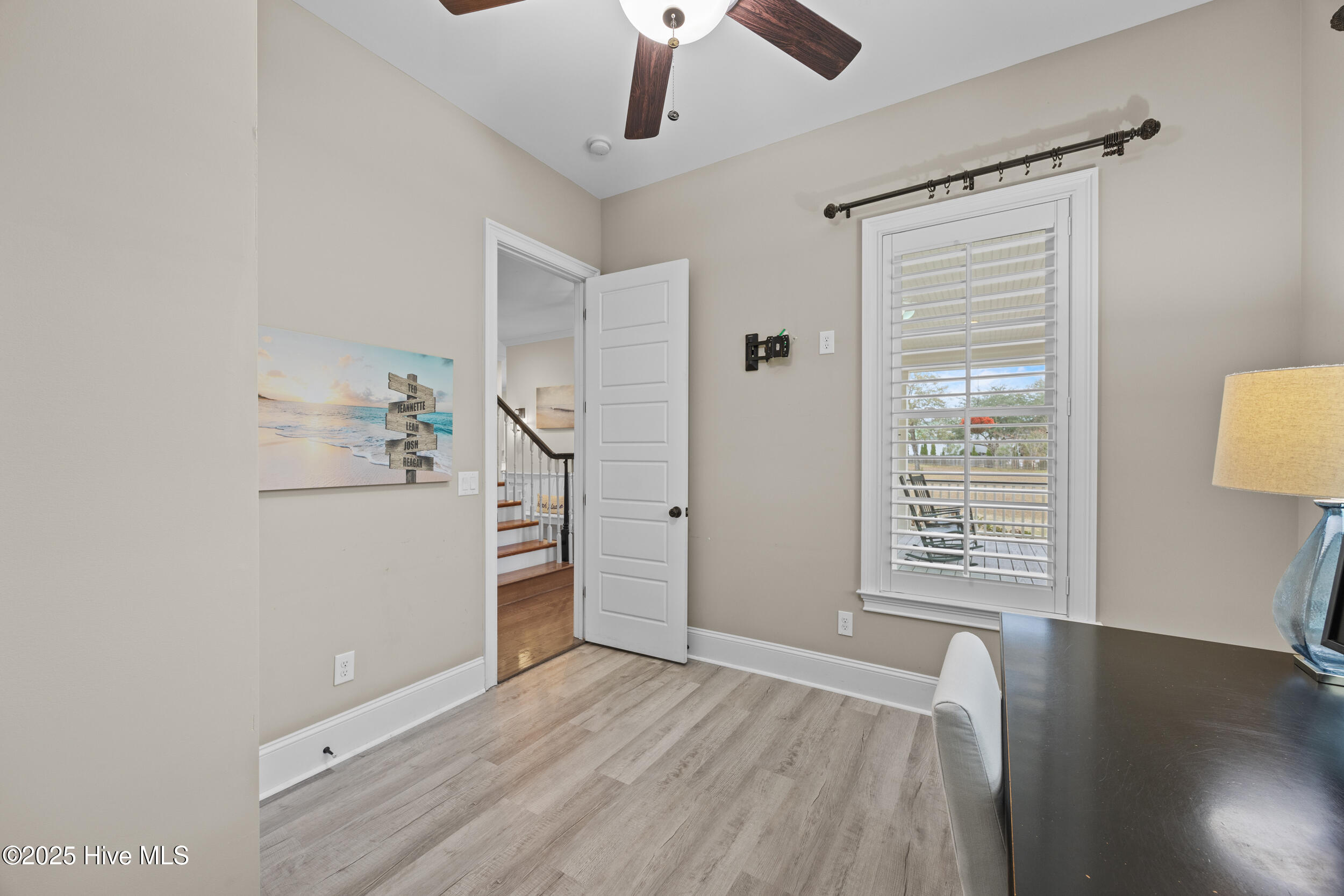 100570509 | Photo 20