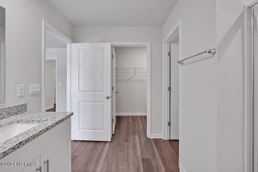 100543479 | Photo 21