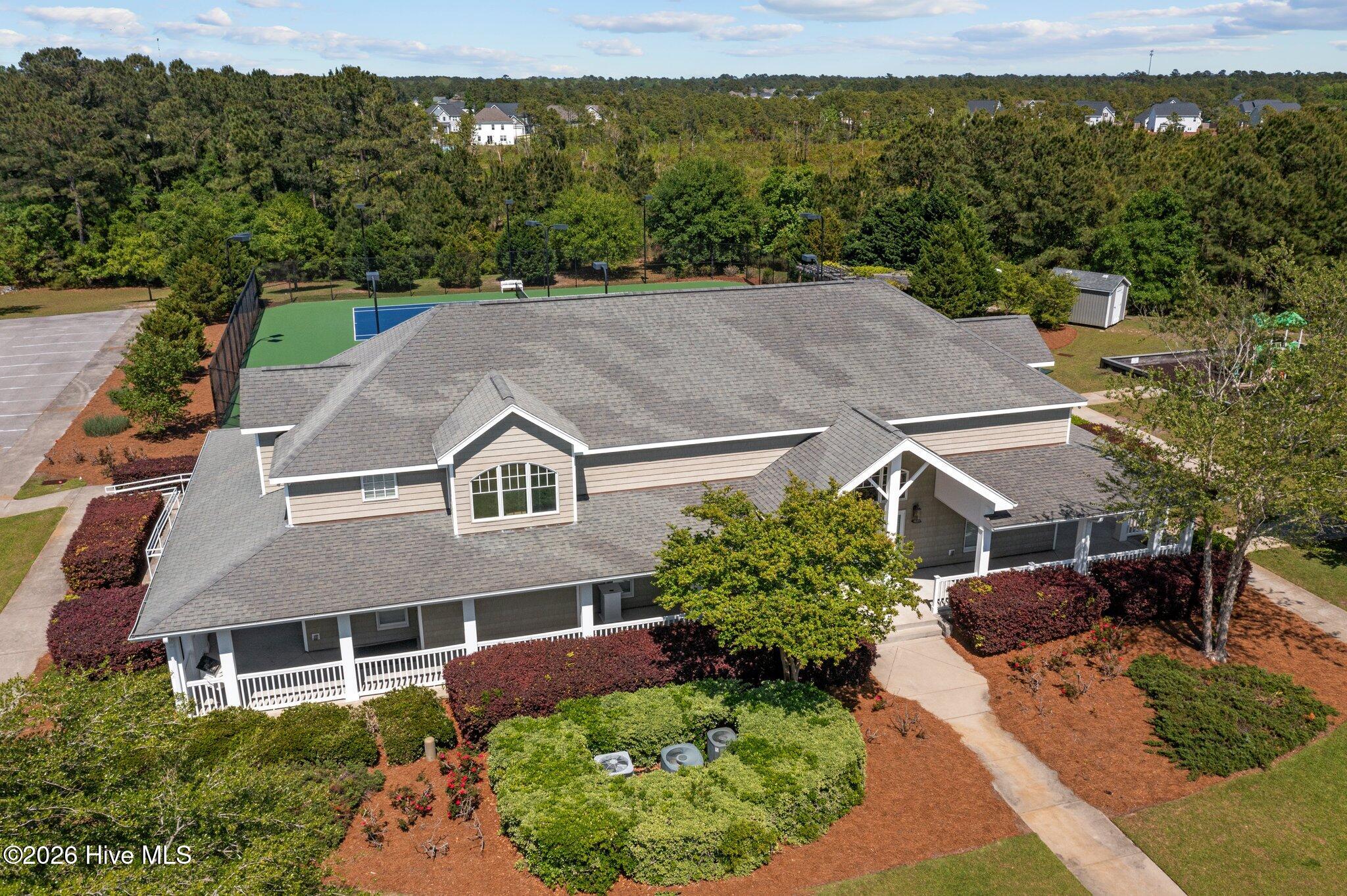 100556667 | Photo 61