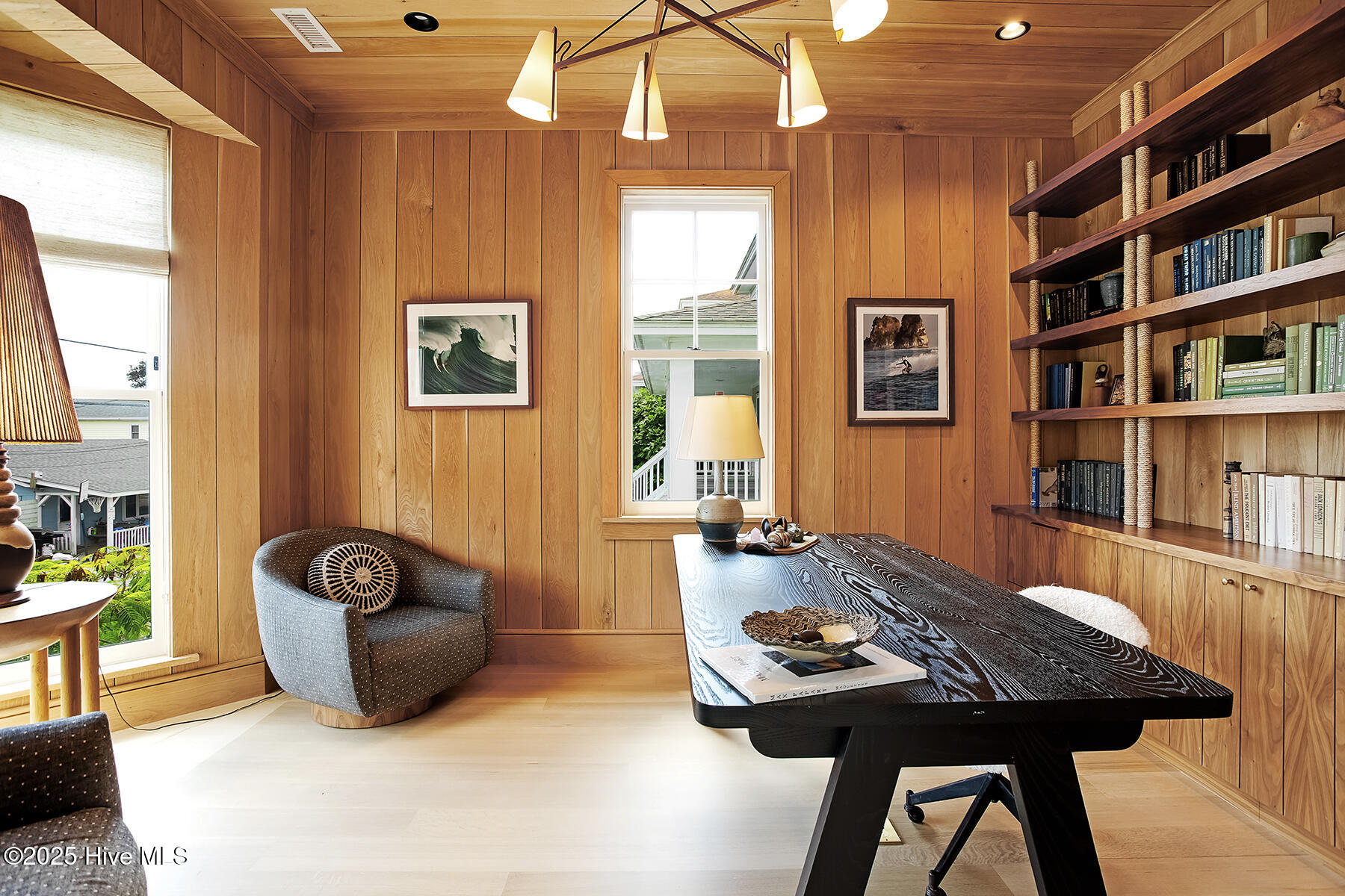 100528983 | Photo 12