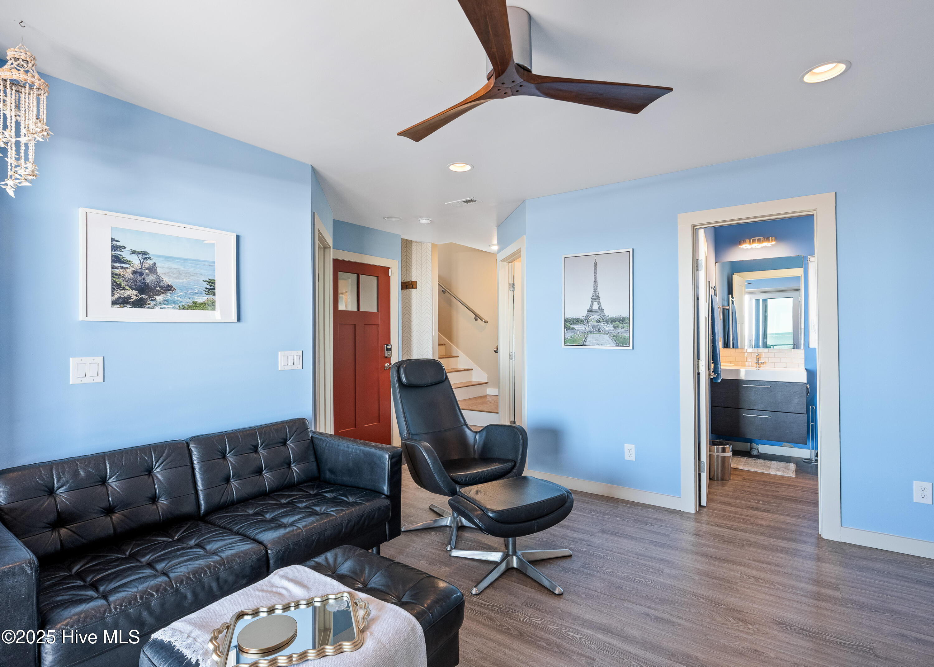 100539588 | Photo 15