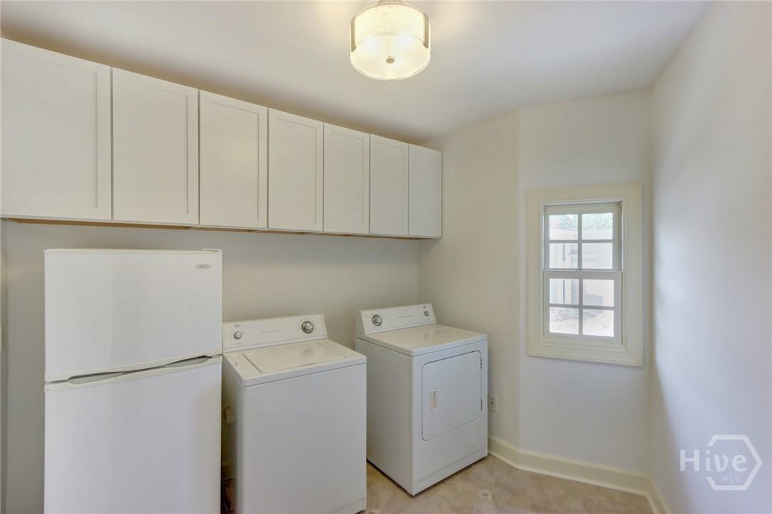 2nd Floor Laundry / Multi-Gen Option