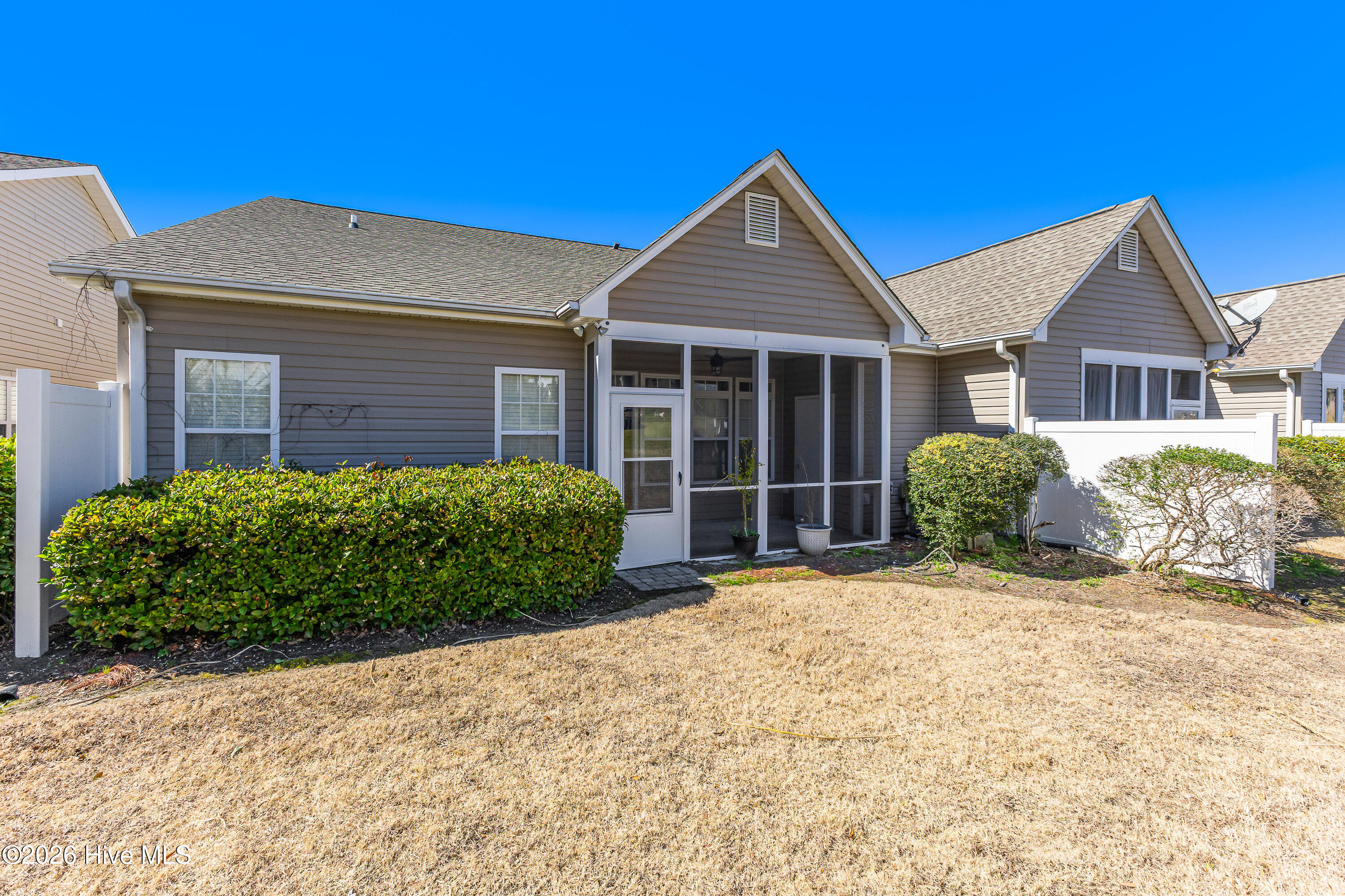 100537070 | Photo 32