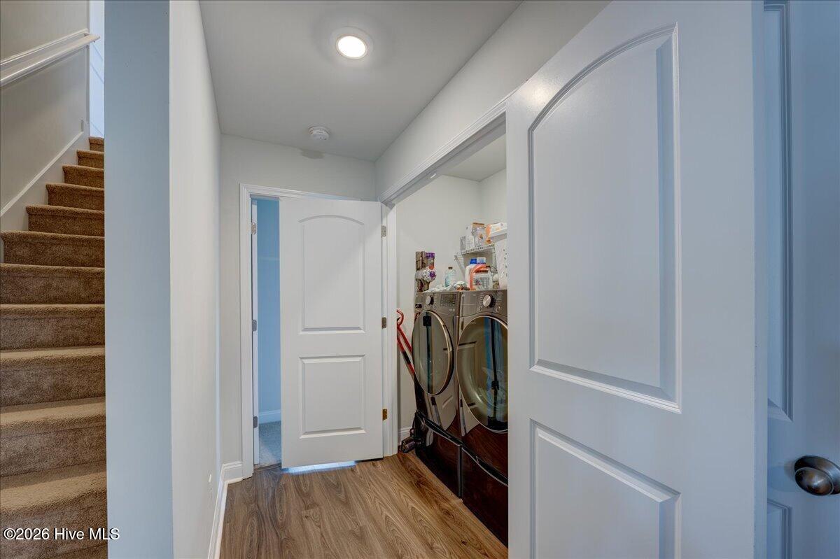 100569767 | Photo 17