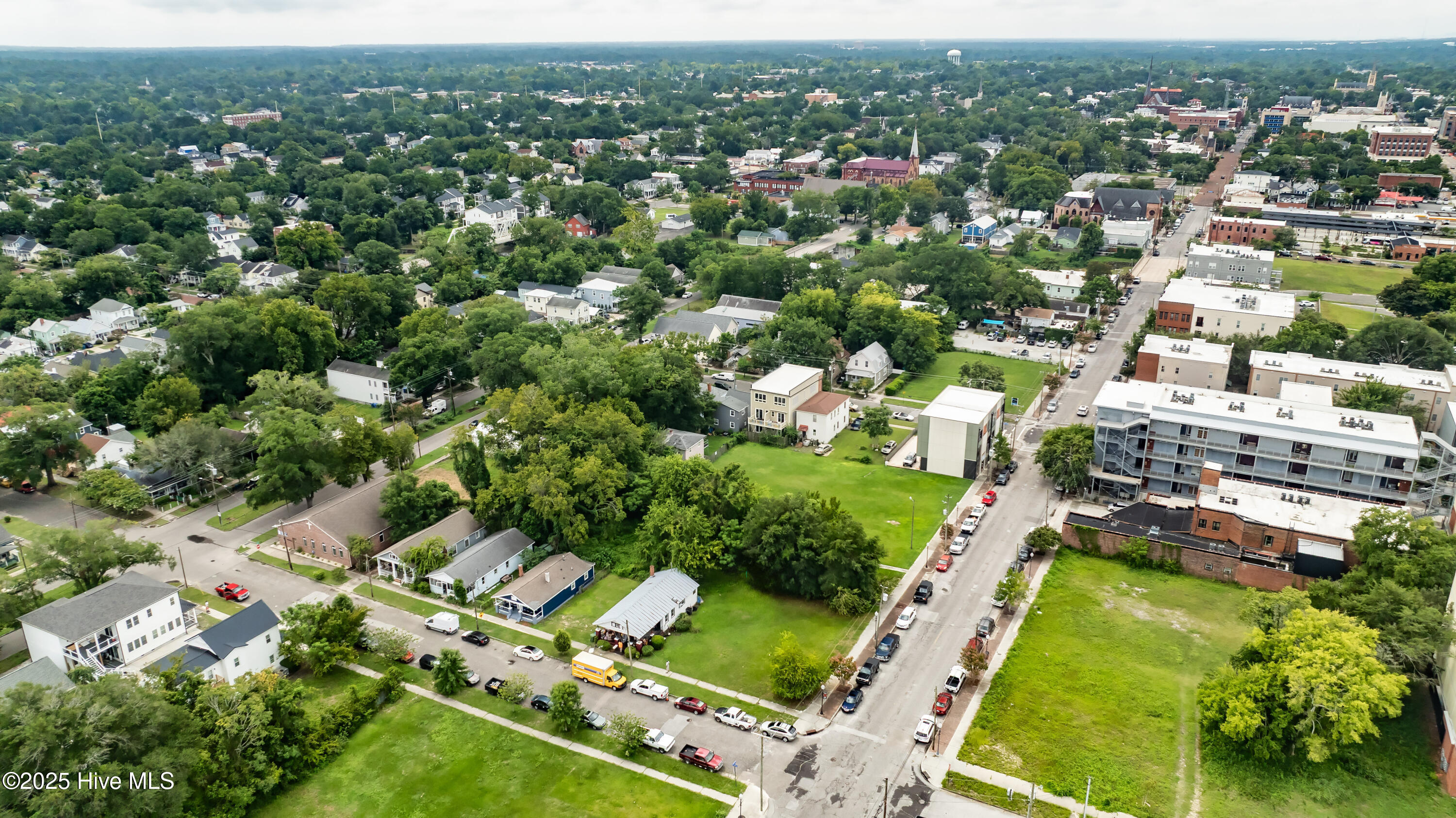 100524258 | Photo 28