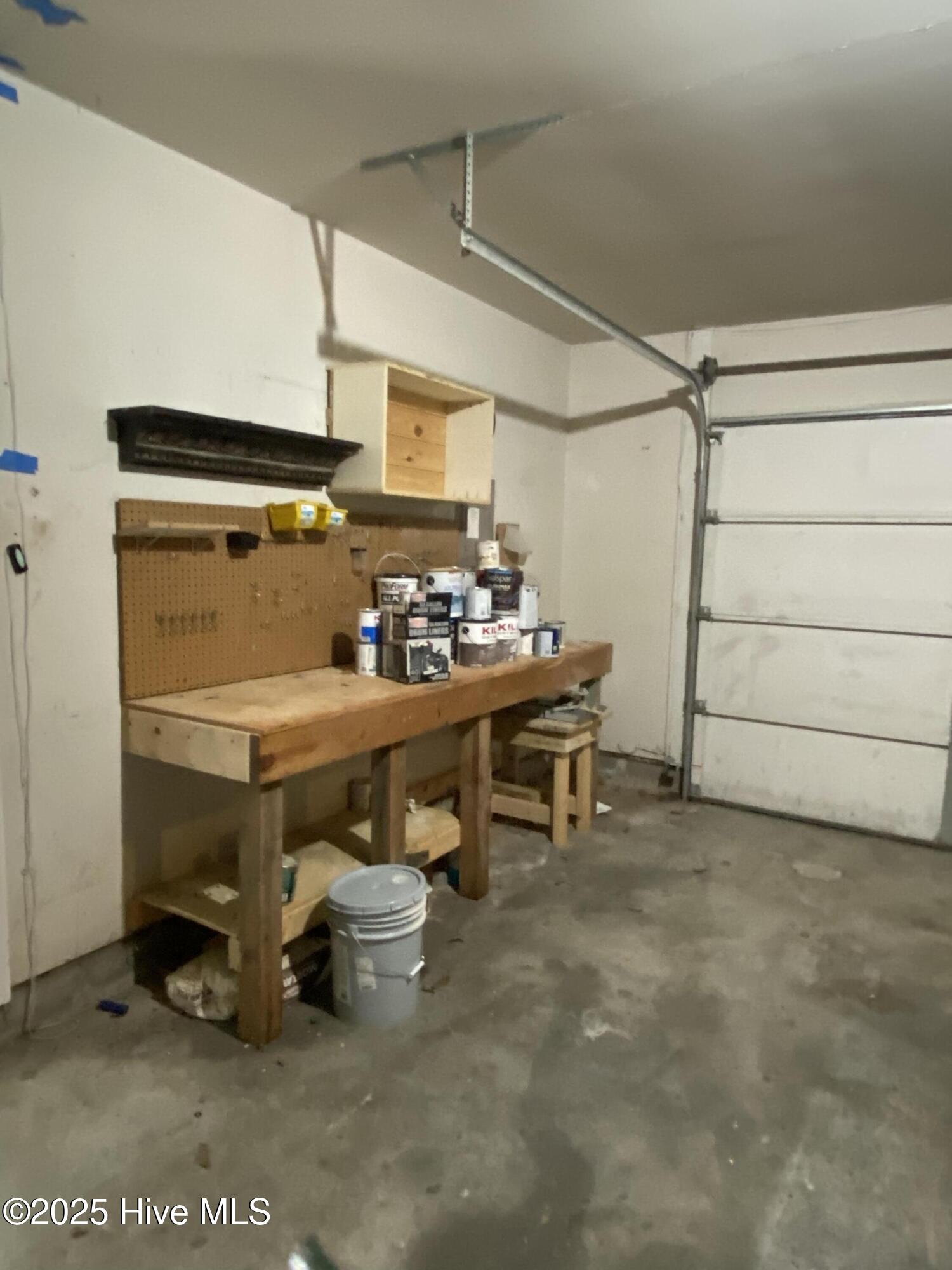 100545047 | Photo 38