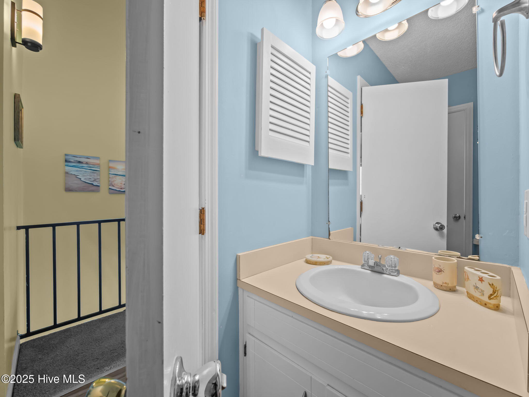 100534121 | Photo 20