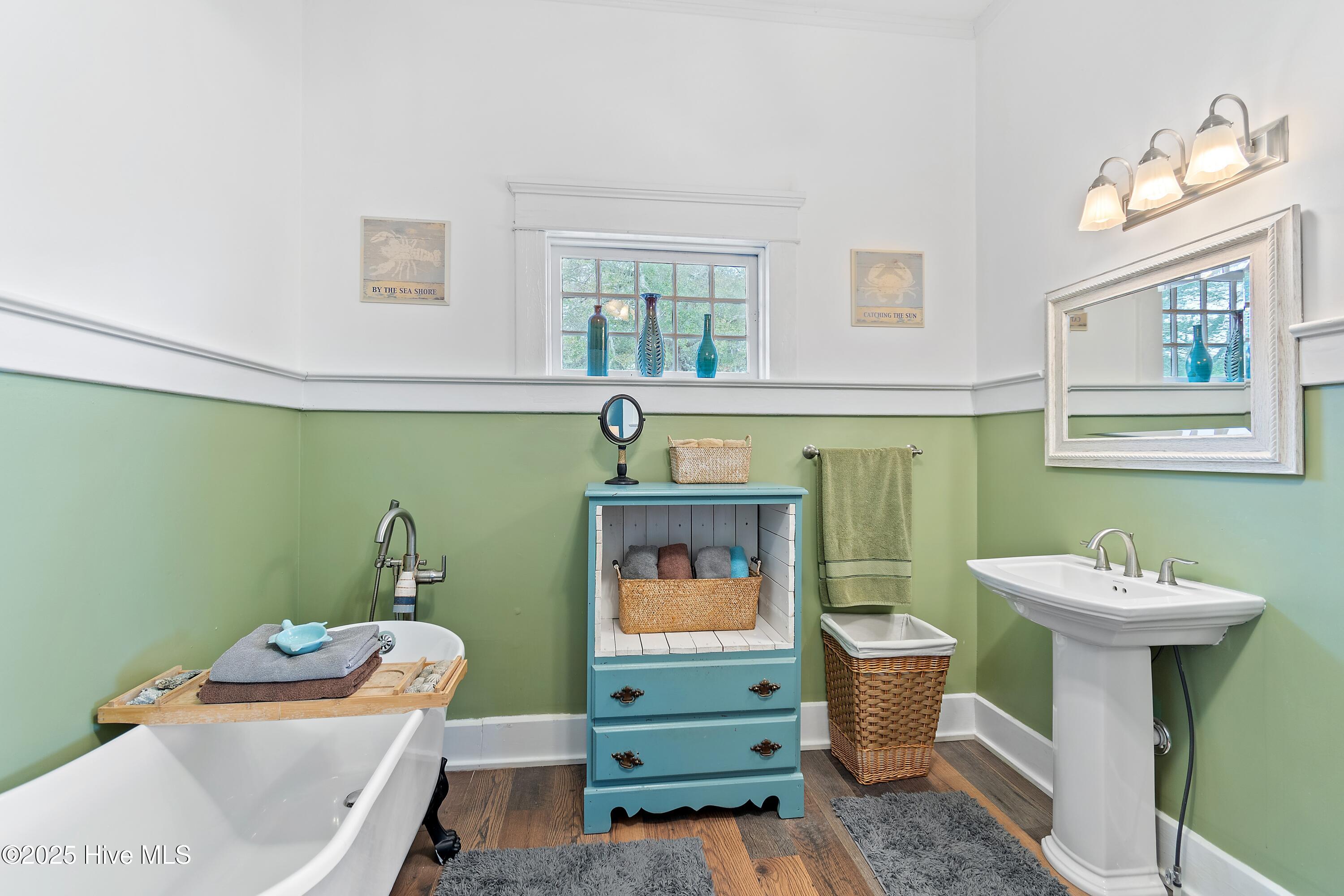 100544139 | Photo 39