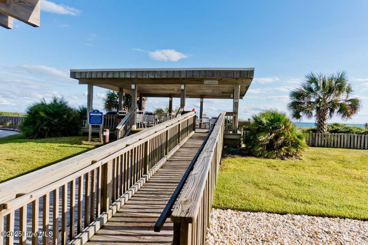 100510810 | Photo 15