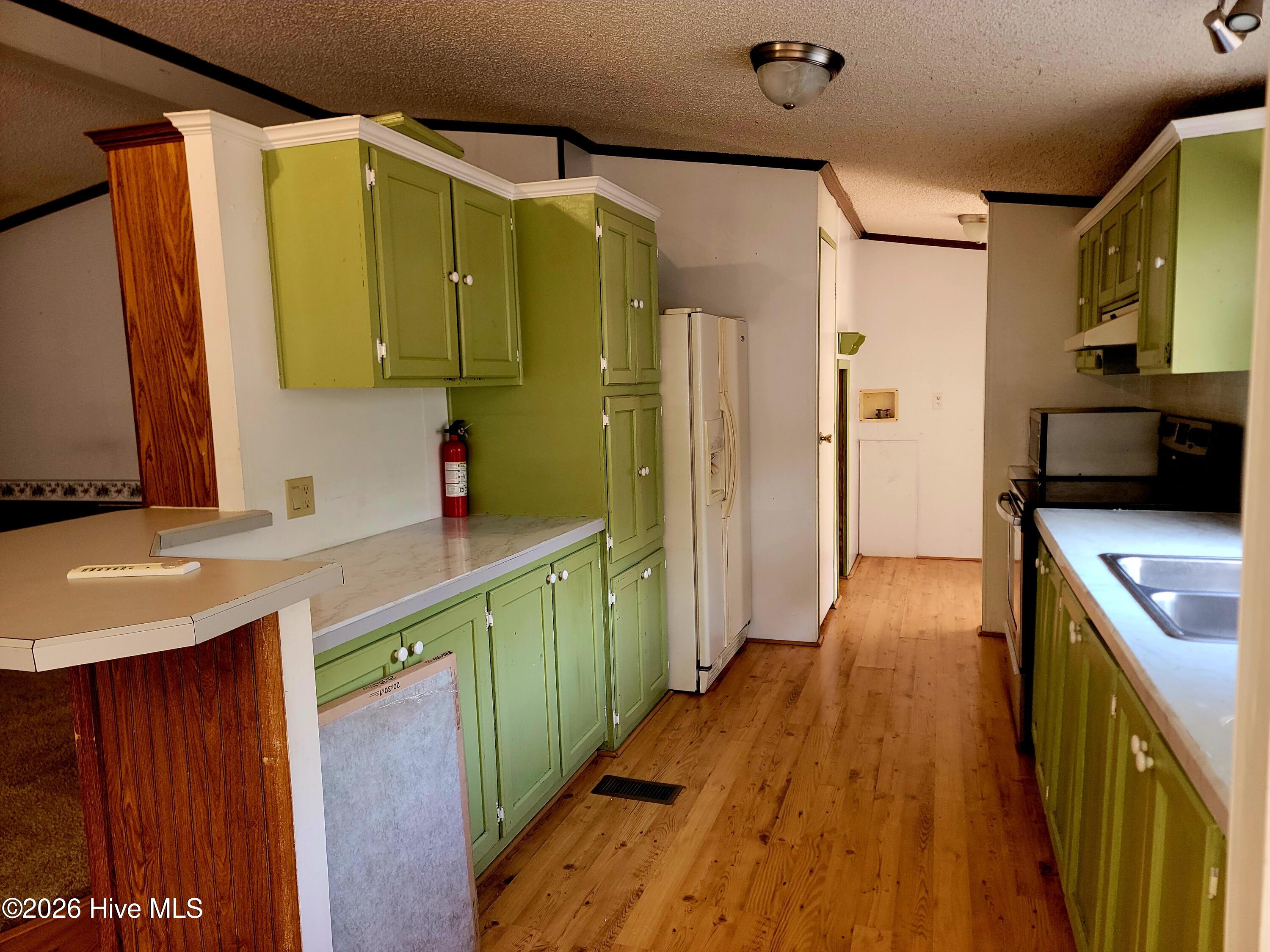 100551127 | Photo 19