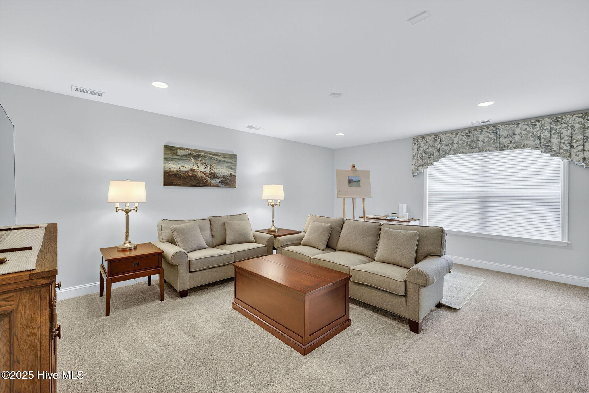 100565700 | Photo 48