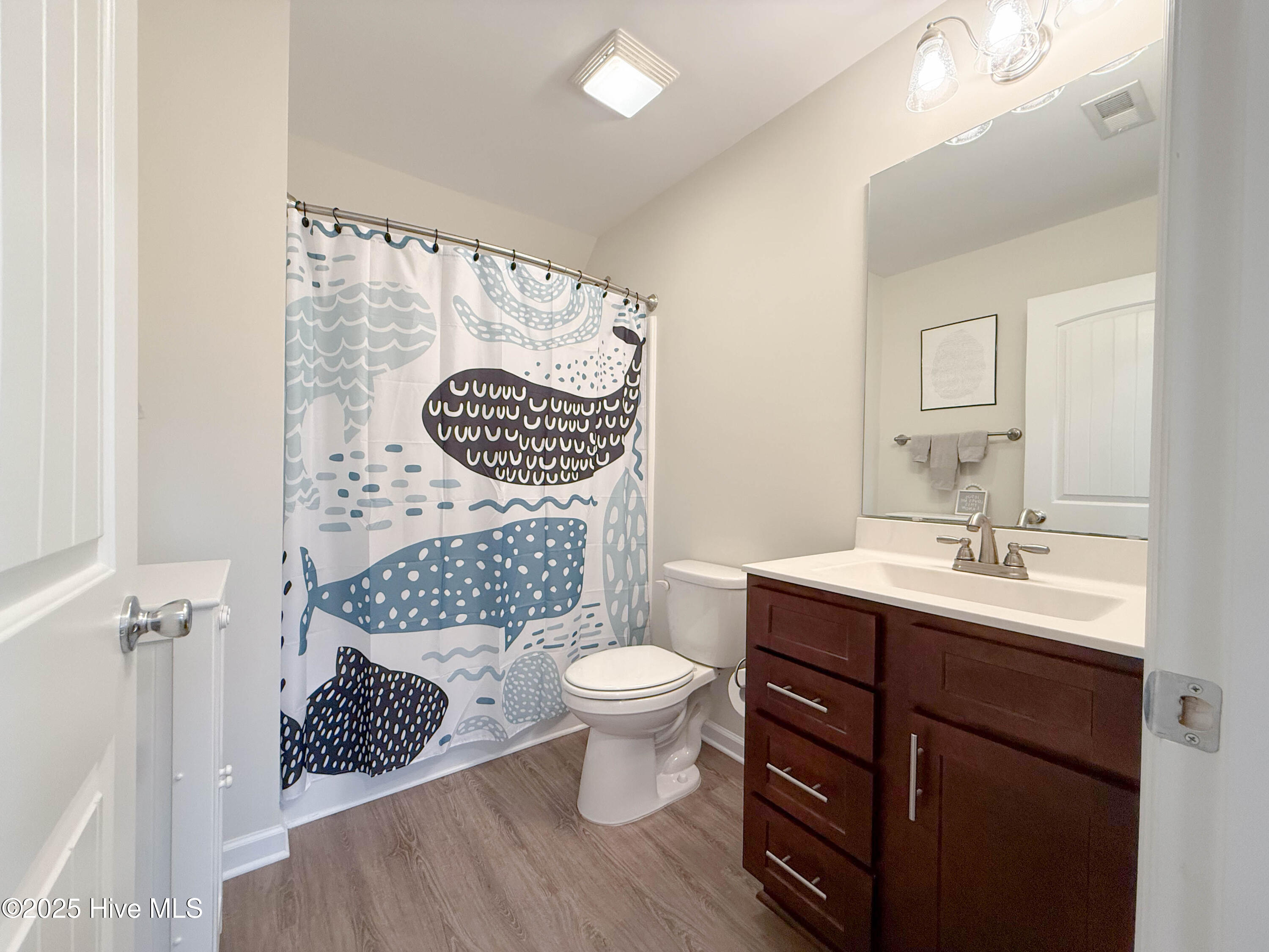 100536408 | Photo 55