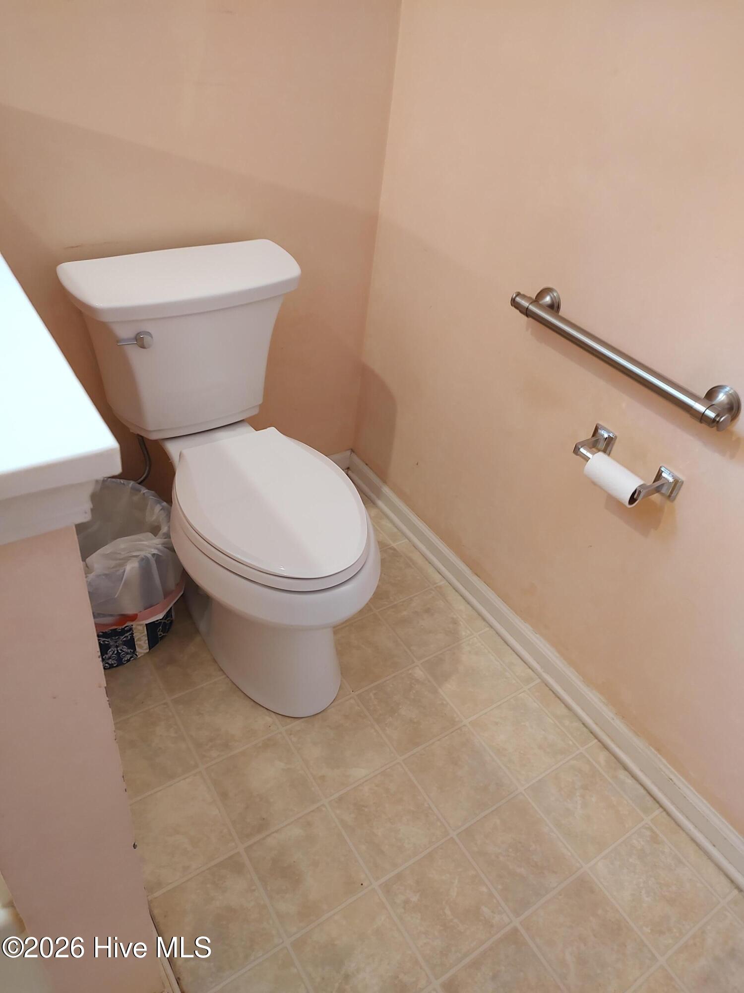 100560201 | Photo 14