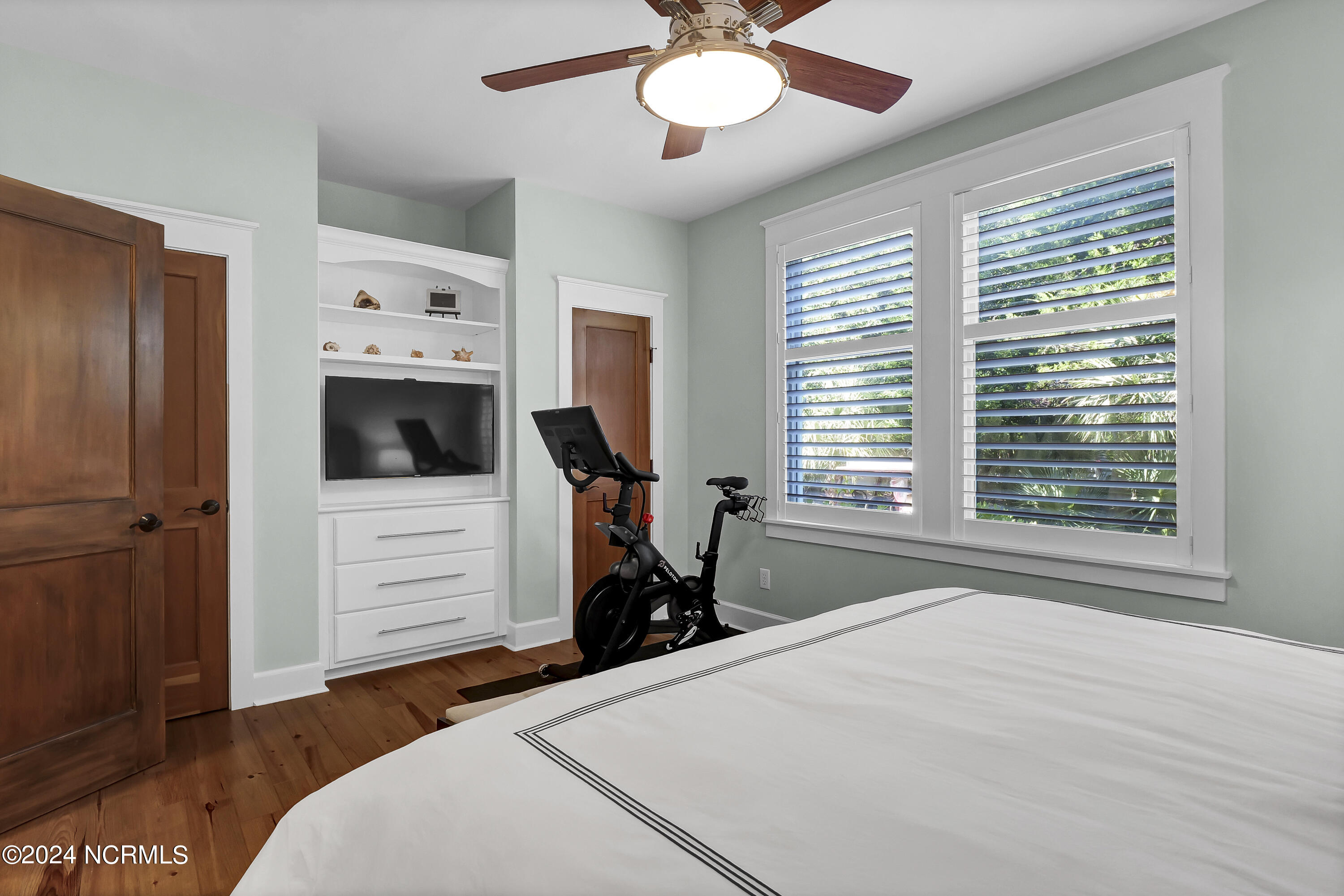 100468898 | Photo 20