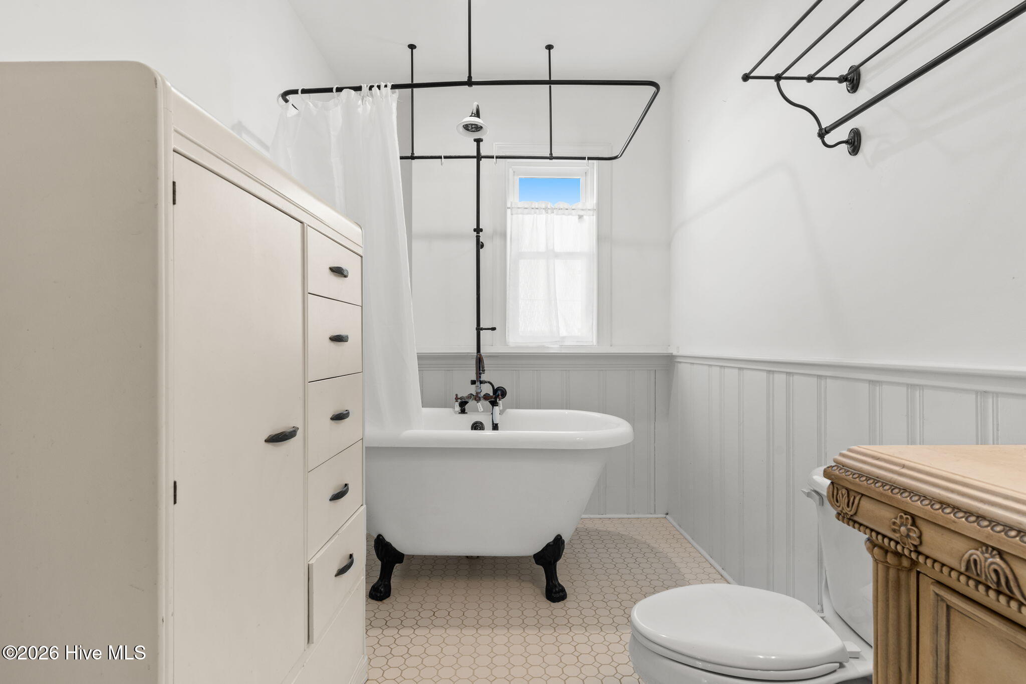 100546382 | Photo 30