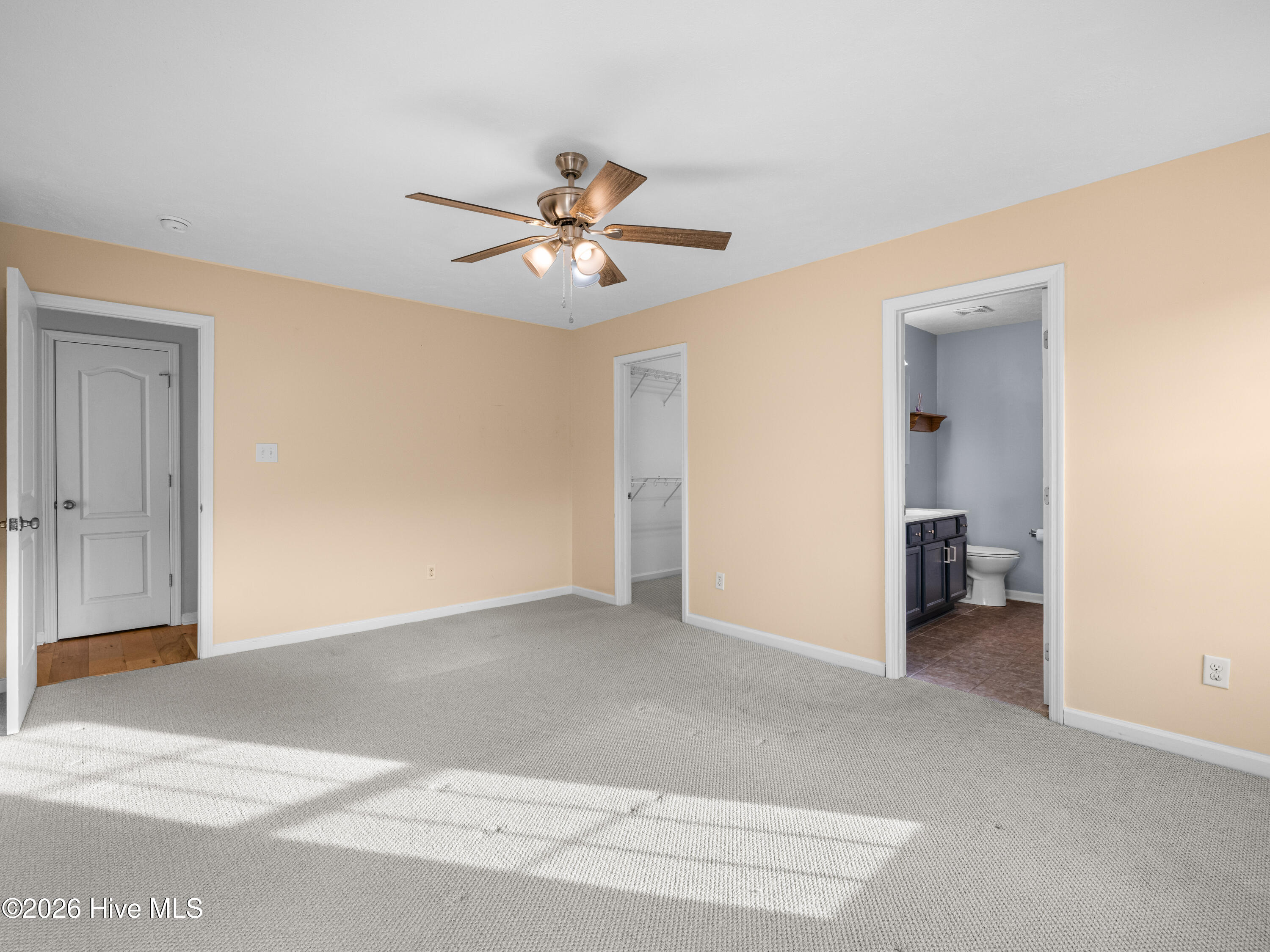 100547952 | Photo 21