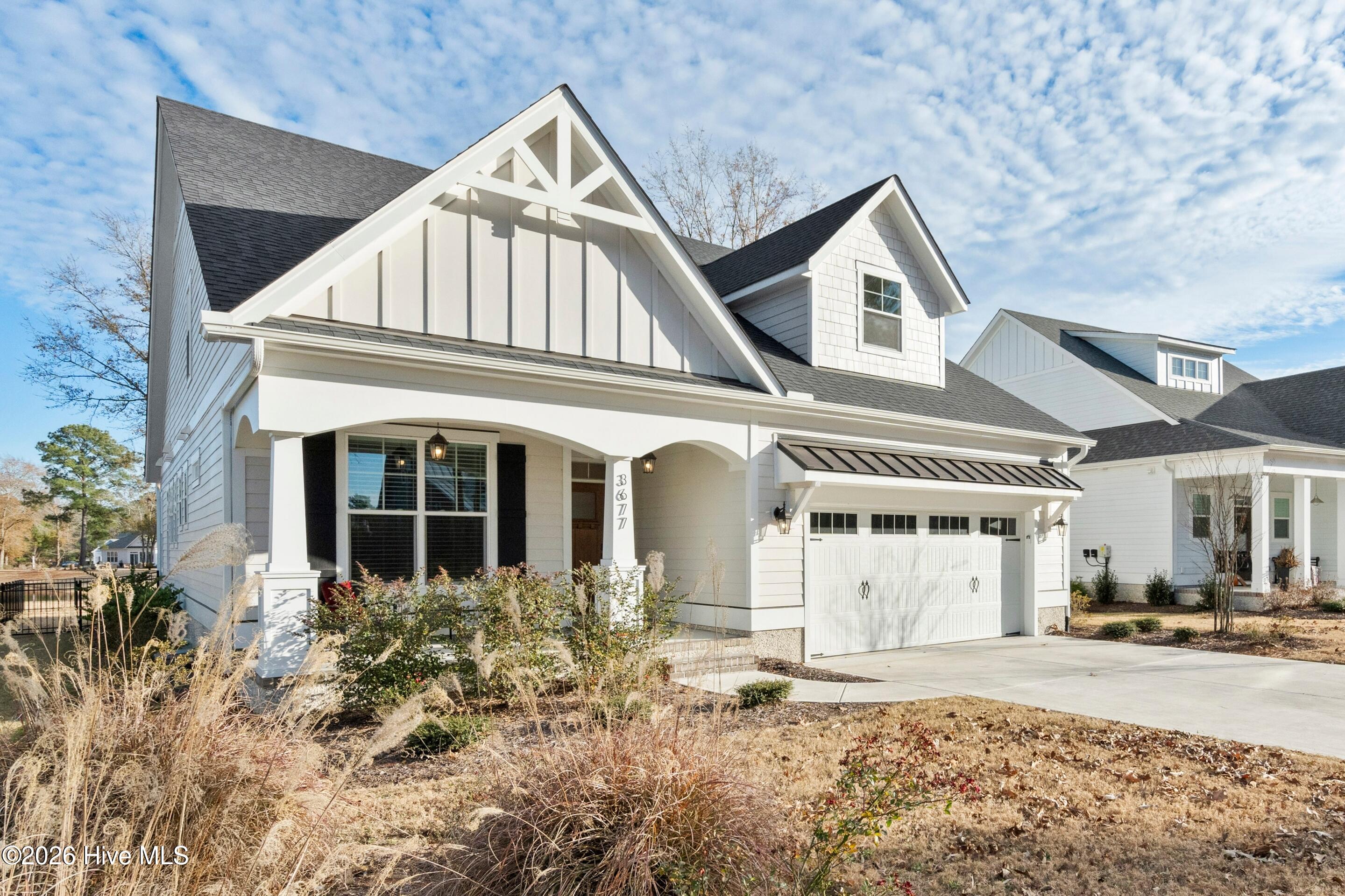 100549820 | Photo 36