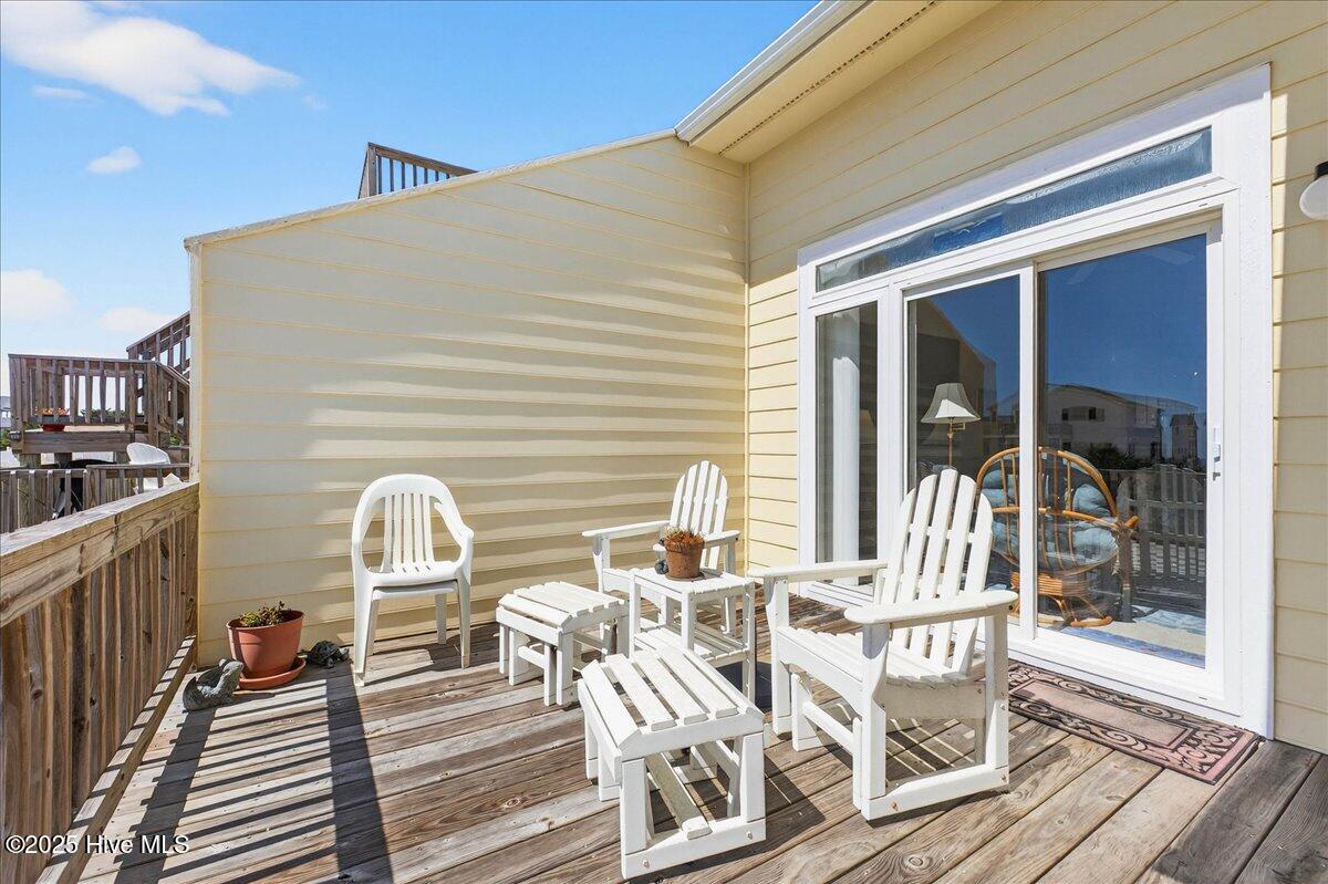 100532820 | Photo 36