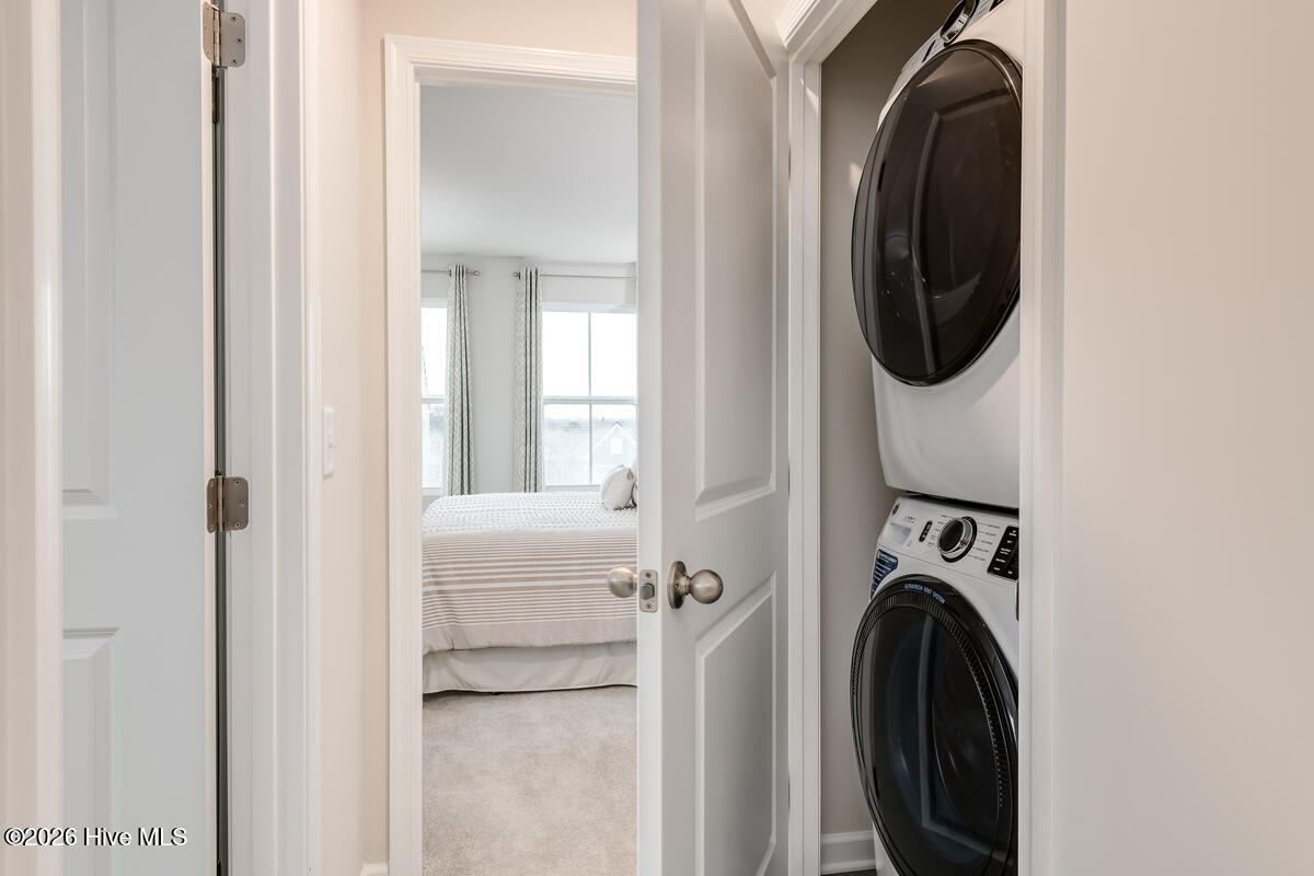 100555058 | Photo 17