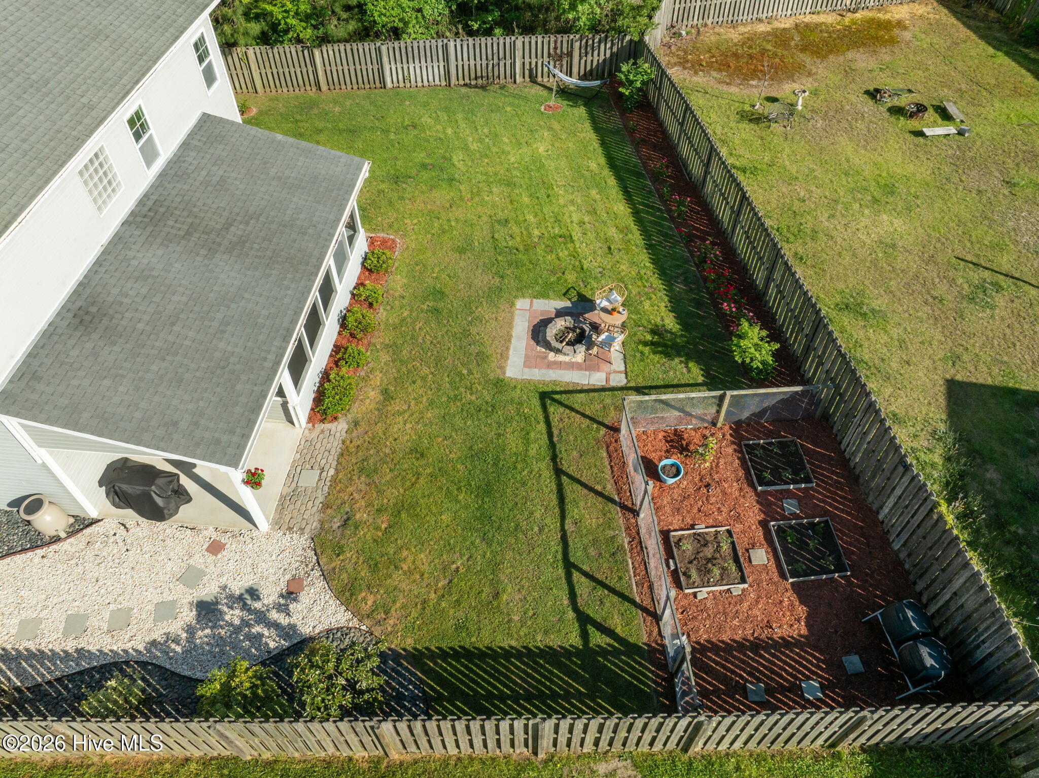 100568567 | Photo 49