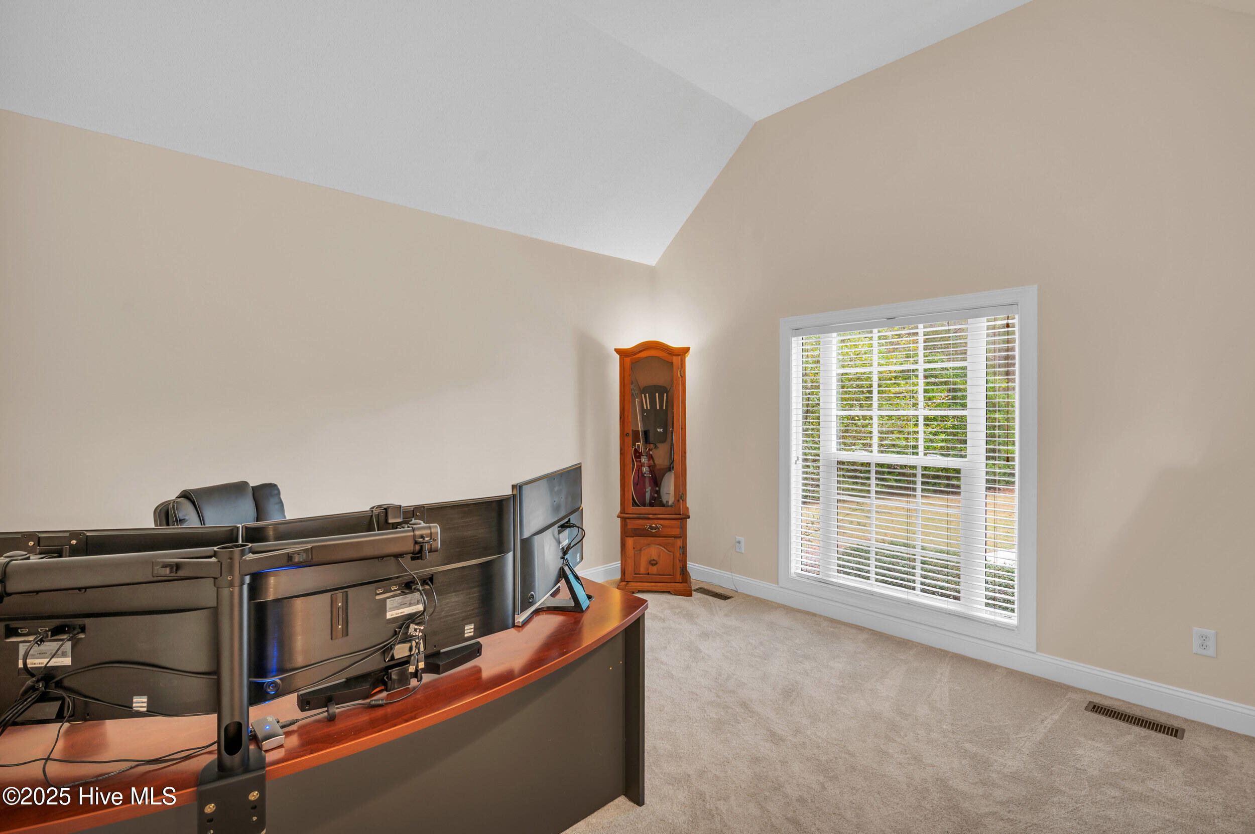 100542764 | Photo 17