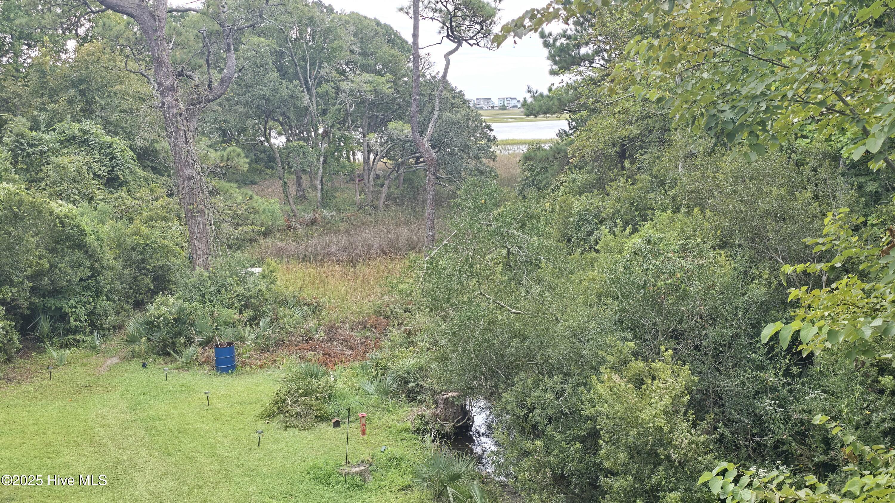 100547303 | Photo 38