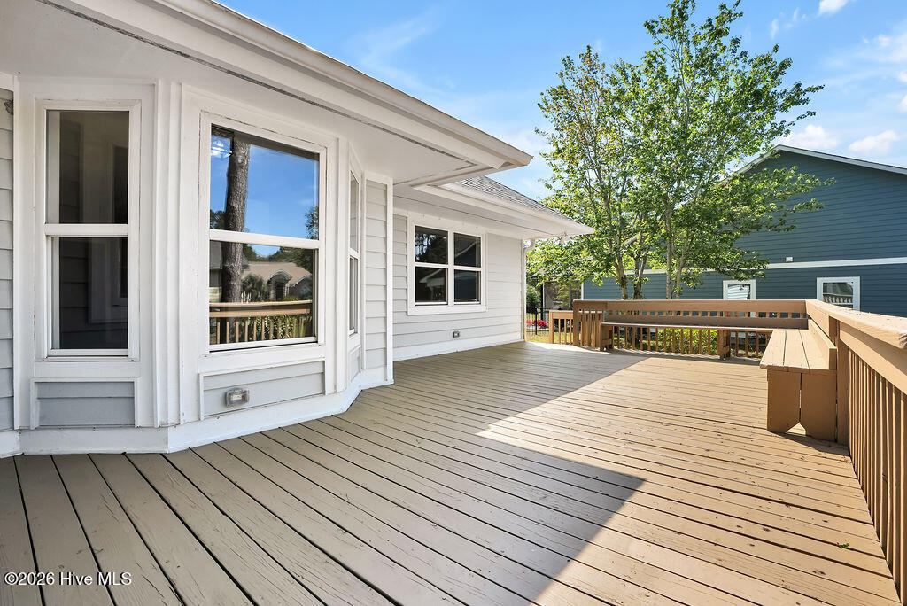 100567951 | Photo 34