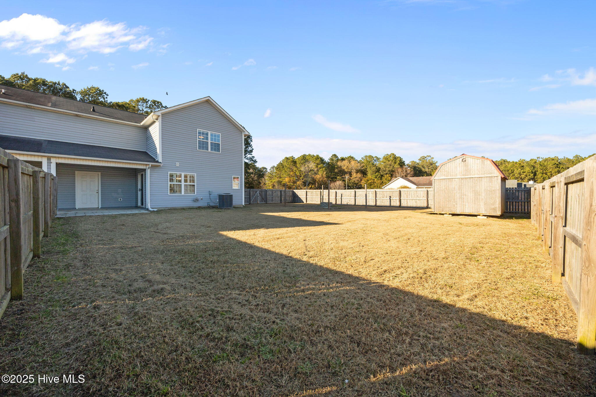 100546032 | Photo 41