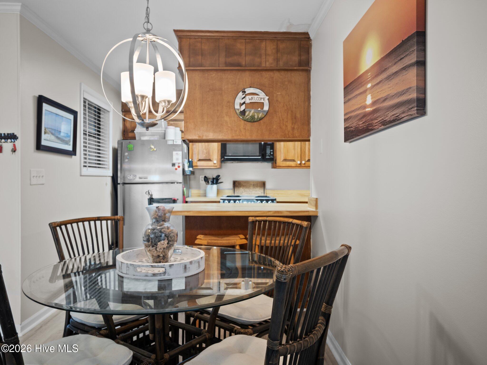 100548532 | Photo 15