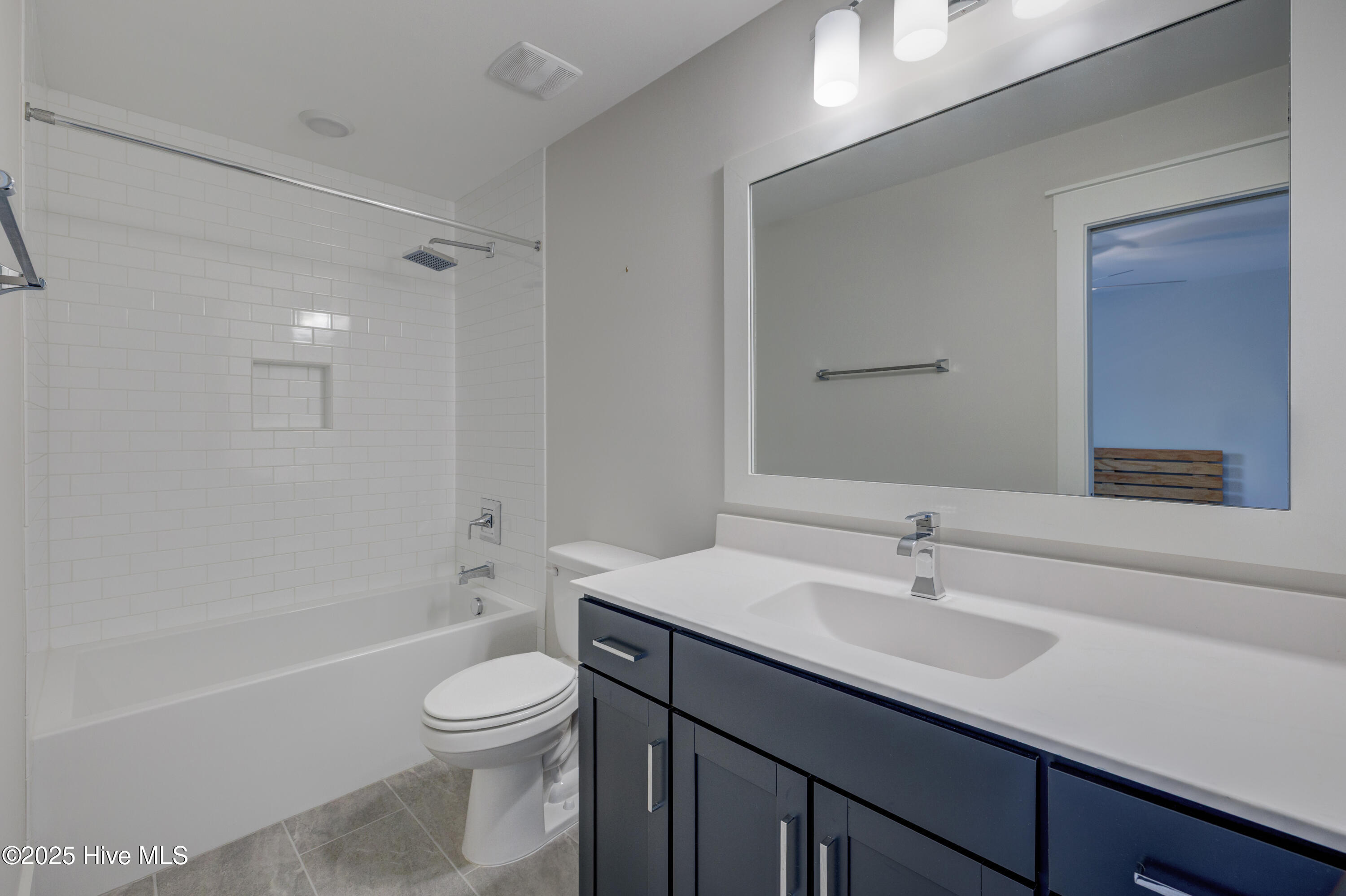 100553417 | Photo 45