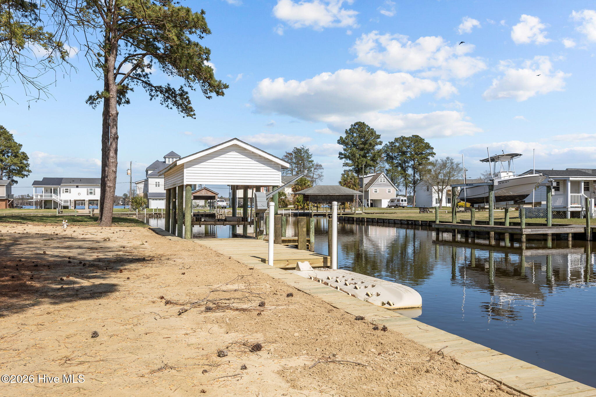 NEW BULKHEAD & PIER